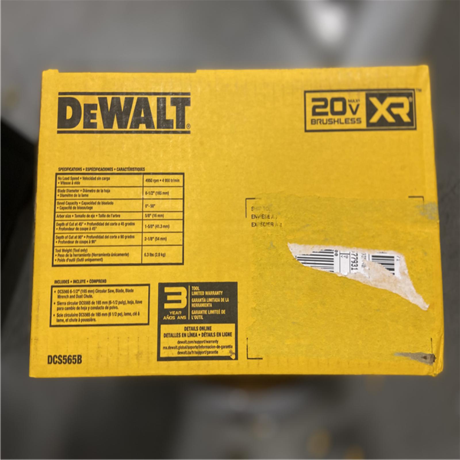 NEW! - DEWALT 20V MAX Cordless Brushless 6-1/2 in. Sidewinder Style Circular Saw (Tool Only)