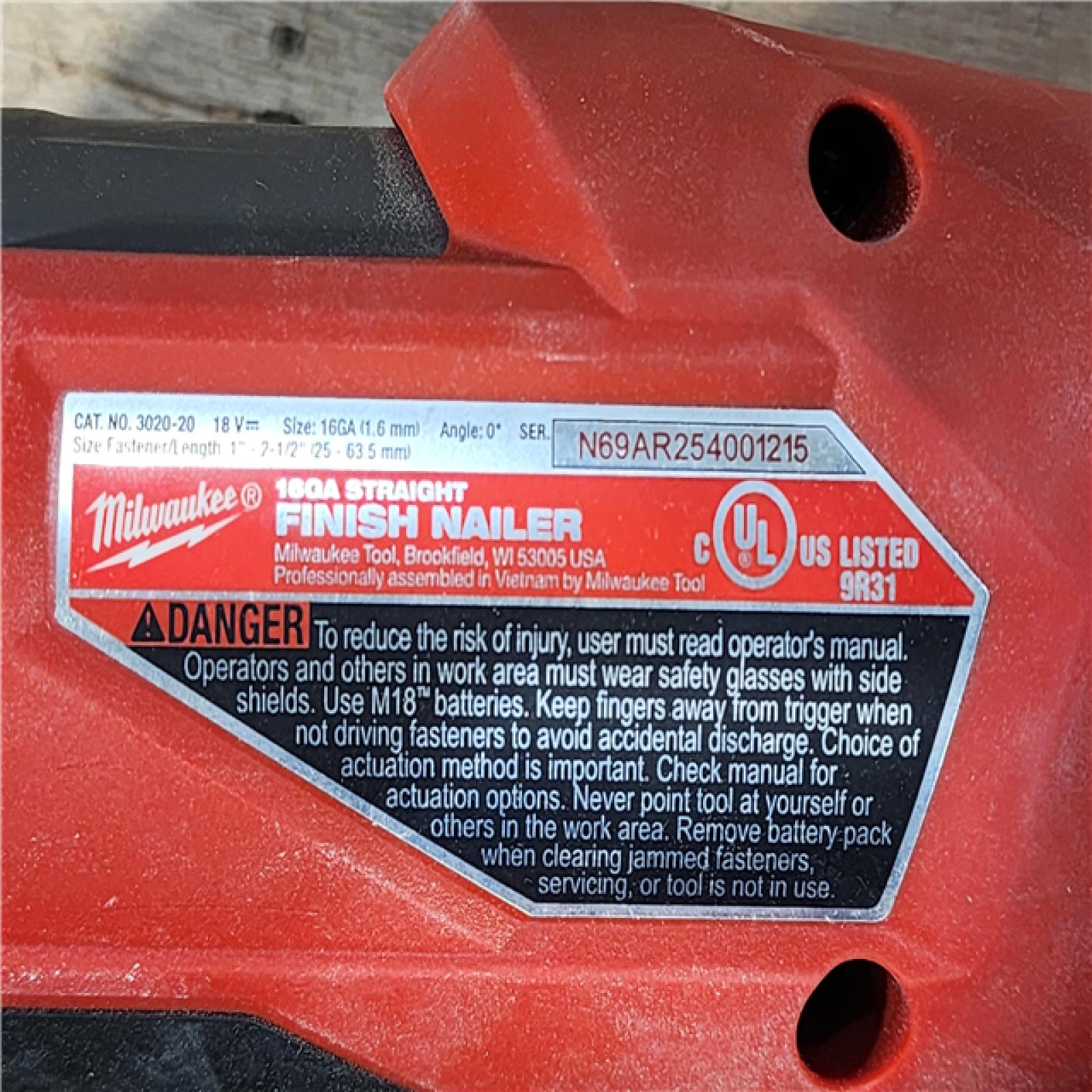 HOUSTON LOCATION - AS-IS Milwaukee FUEL 18-Volt Lithium-Ion Brushless Cordless Gen ll 16-Gauge Straight Finish Nailer (Tool Only)