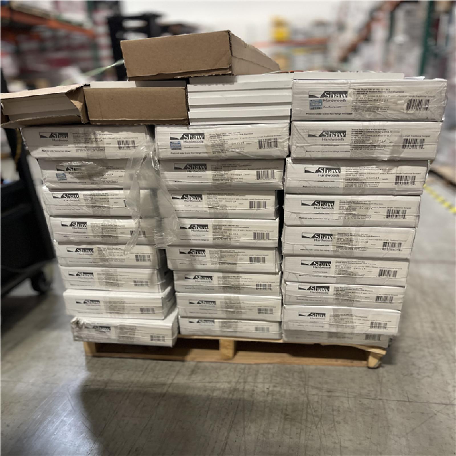 DALLAS LOCATION - Shaw Western Espresso Hickory 3/8 in. T X 5 in. W Click-Lock Scraped Engineered Hardwood Flooring PALLET -( 25 CASES)