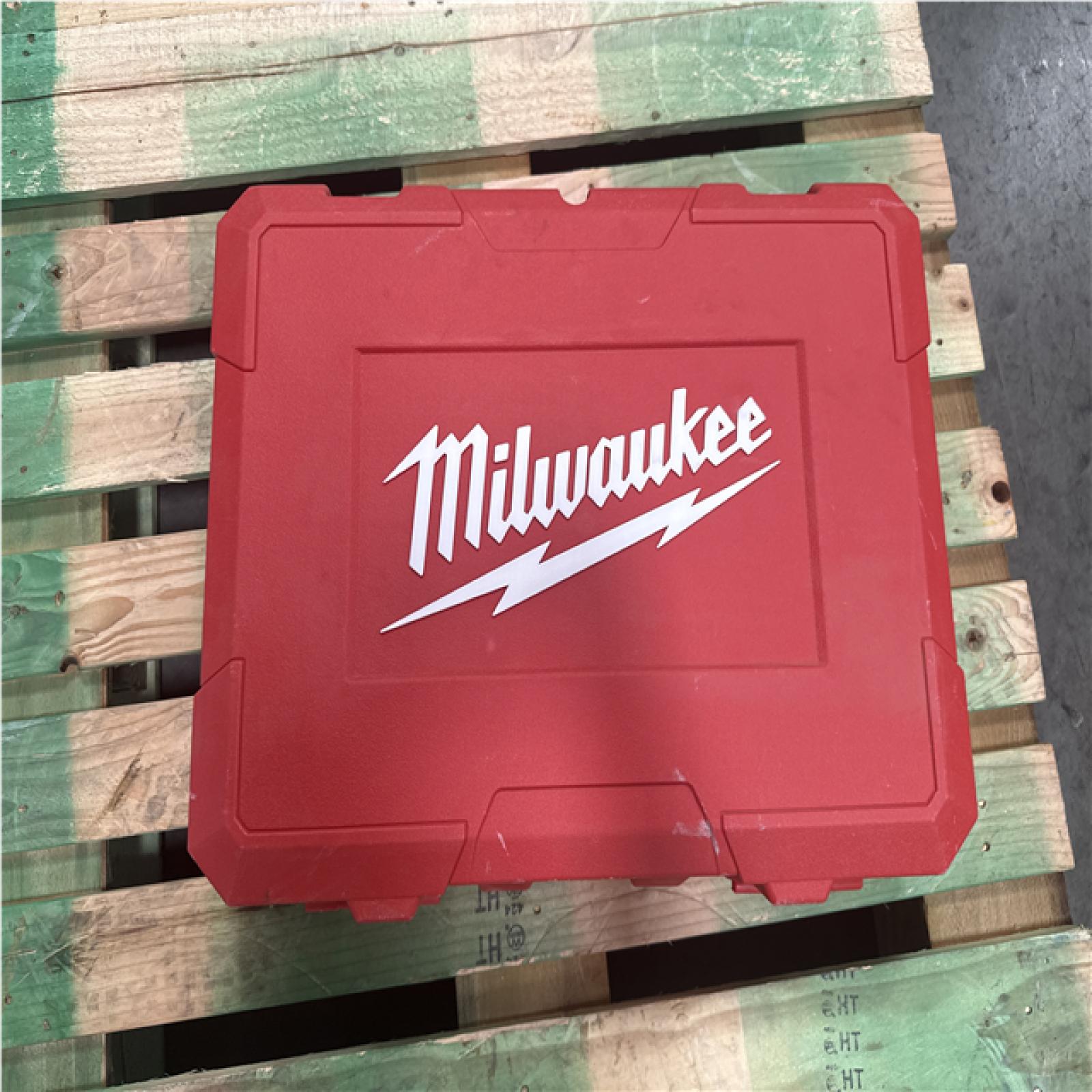 CALIFORNIA AS IS MILWAUKEE 15 lb SDS MAX DEMOLITION HAMMER