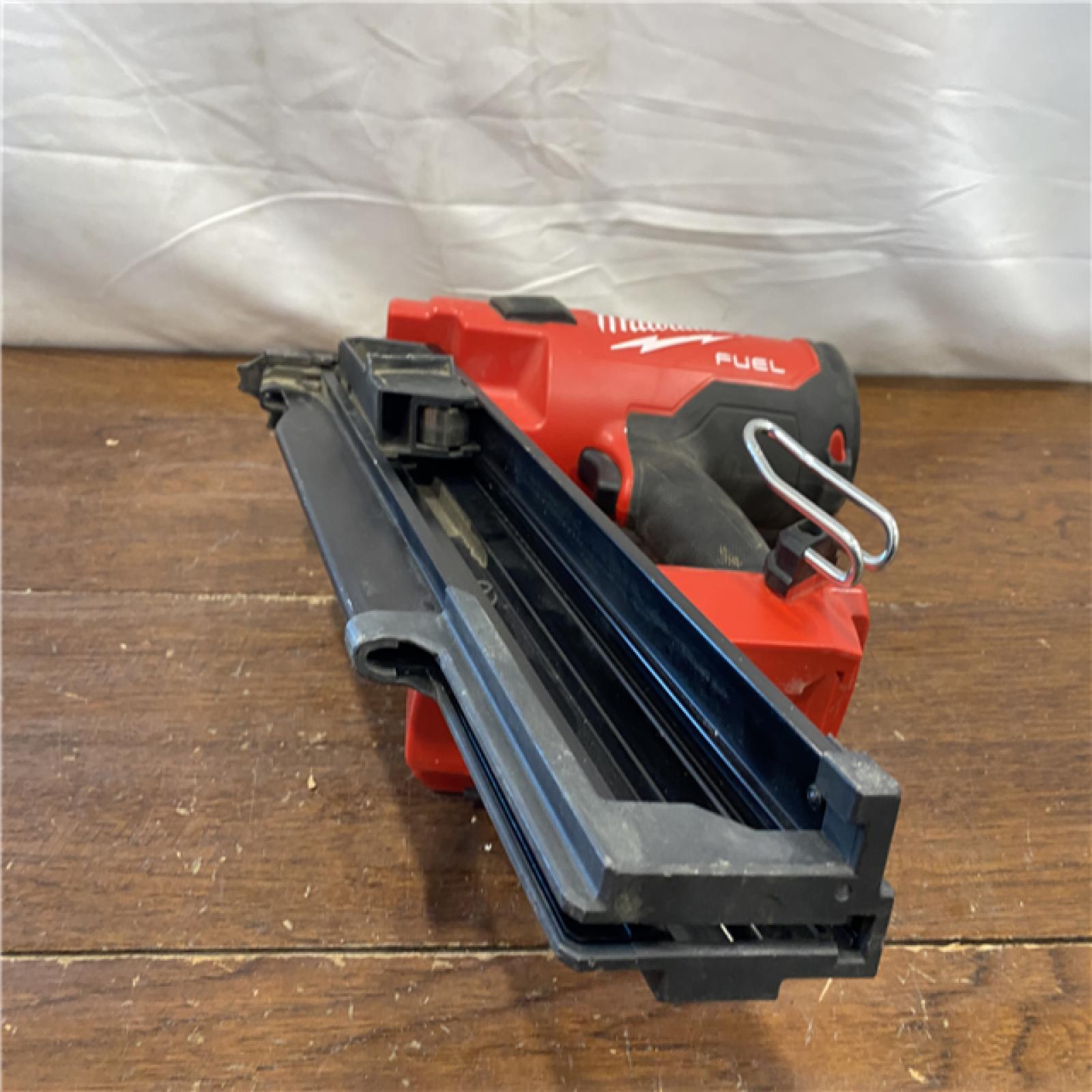 AS-IS Milwaukee 2744-20 M18 FUEL 3-1/2 in. 18-Volt 21-Degree Lithium-Ion Brushless Cordless Framing Nailer (Tool-Only)