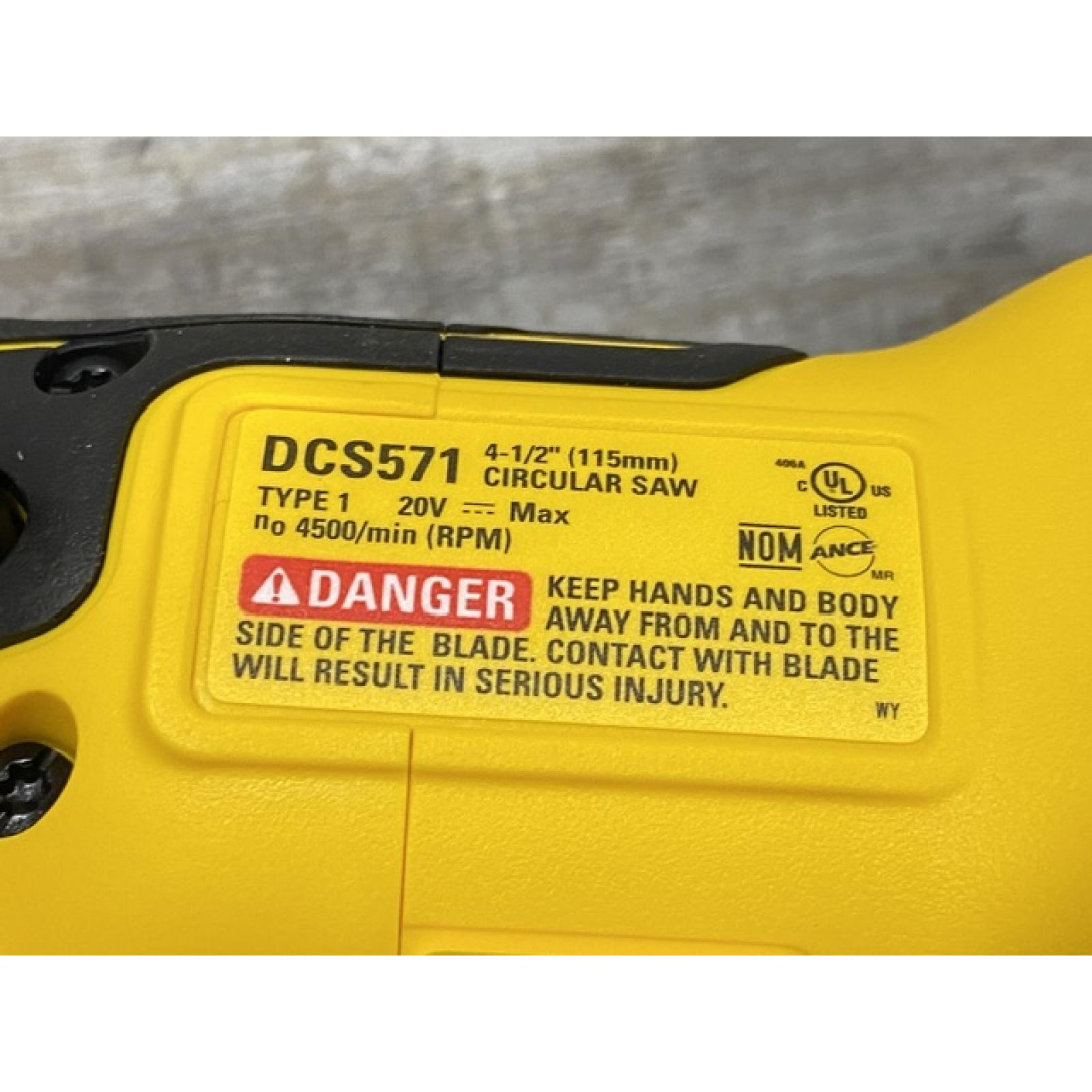 AS-IS DEWALT ATOMIC 20V MAX Cordless Brushless 4-1/2 in. Circular Saw (Tool Only)