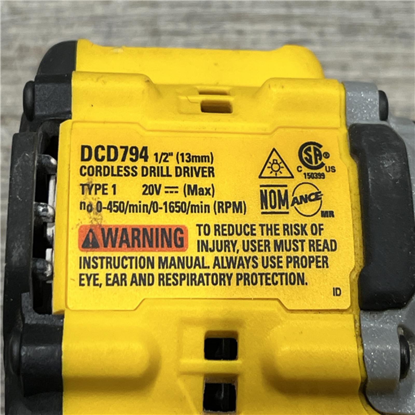 AS-IS DEWALT Atomic 20V Lithium-Ion Cordless Compact 1/2 in. Drill/Driver Kit