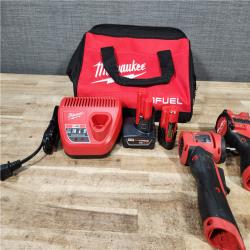 HOUSTON LOCATION - AS - IS Milwaukee 2 Tool Combo Kit W/ (2) Battery & Charger