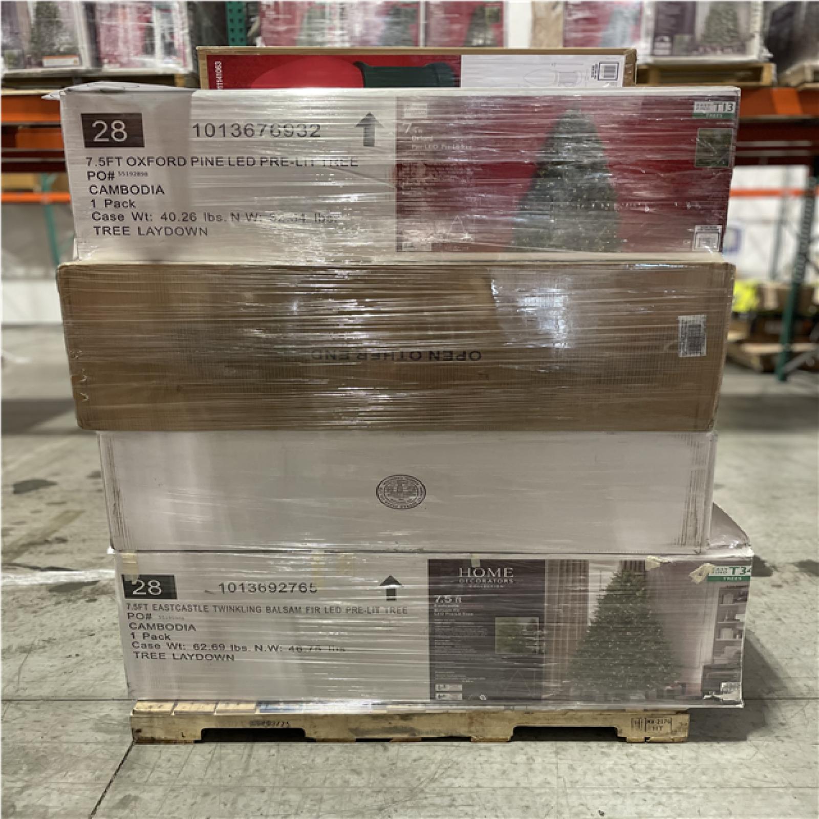 DALLAS LOCATION - AS-IS ASSORTED CHRISTMAS TRESS AND DECORATIONS PALLET