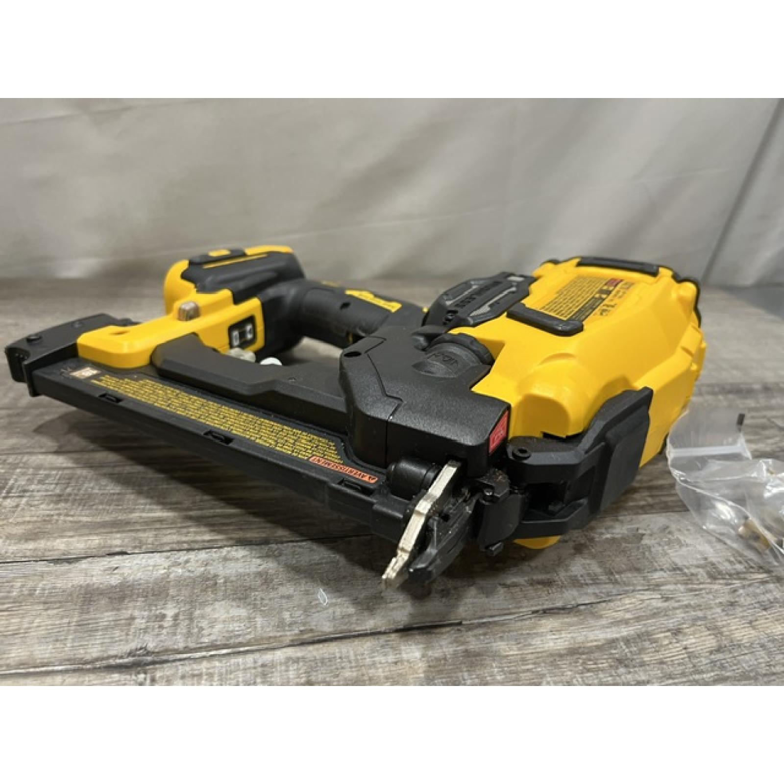 AS-IS DEWALT 20V MAX XR 18 Gauge Cordless Brad Nailer (Tool Only)
