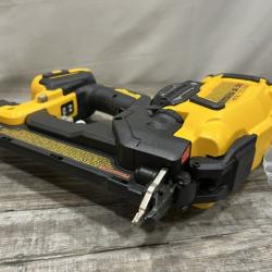 AS-IS DEWALT 20V MAX XR 18 Gauge Cordless Brad Nailer (Tool Only)