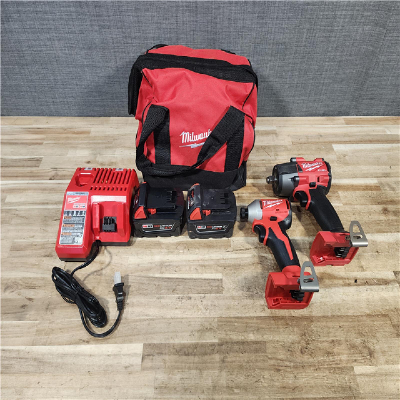 HOUSTON LOCATION - AS - IS Milwaukee 2 Tool Combo Kit W/ (2) Battery & Charger