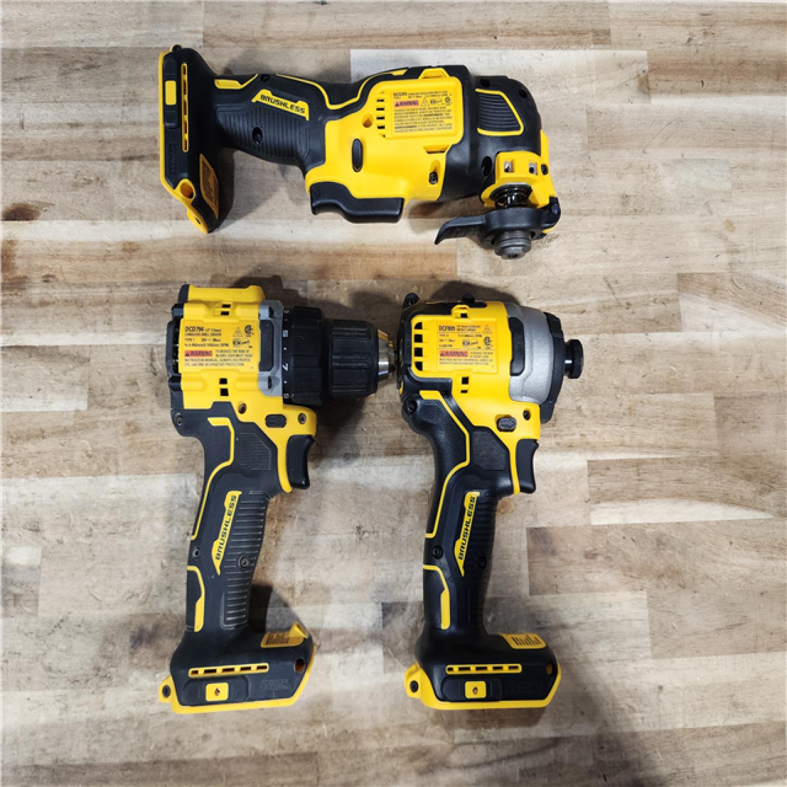 HOUSTON LOCATION - AS-IS DEWALT 3 TOOL COMBO KIT W/ (2) BATTERY & CHARGER