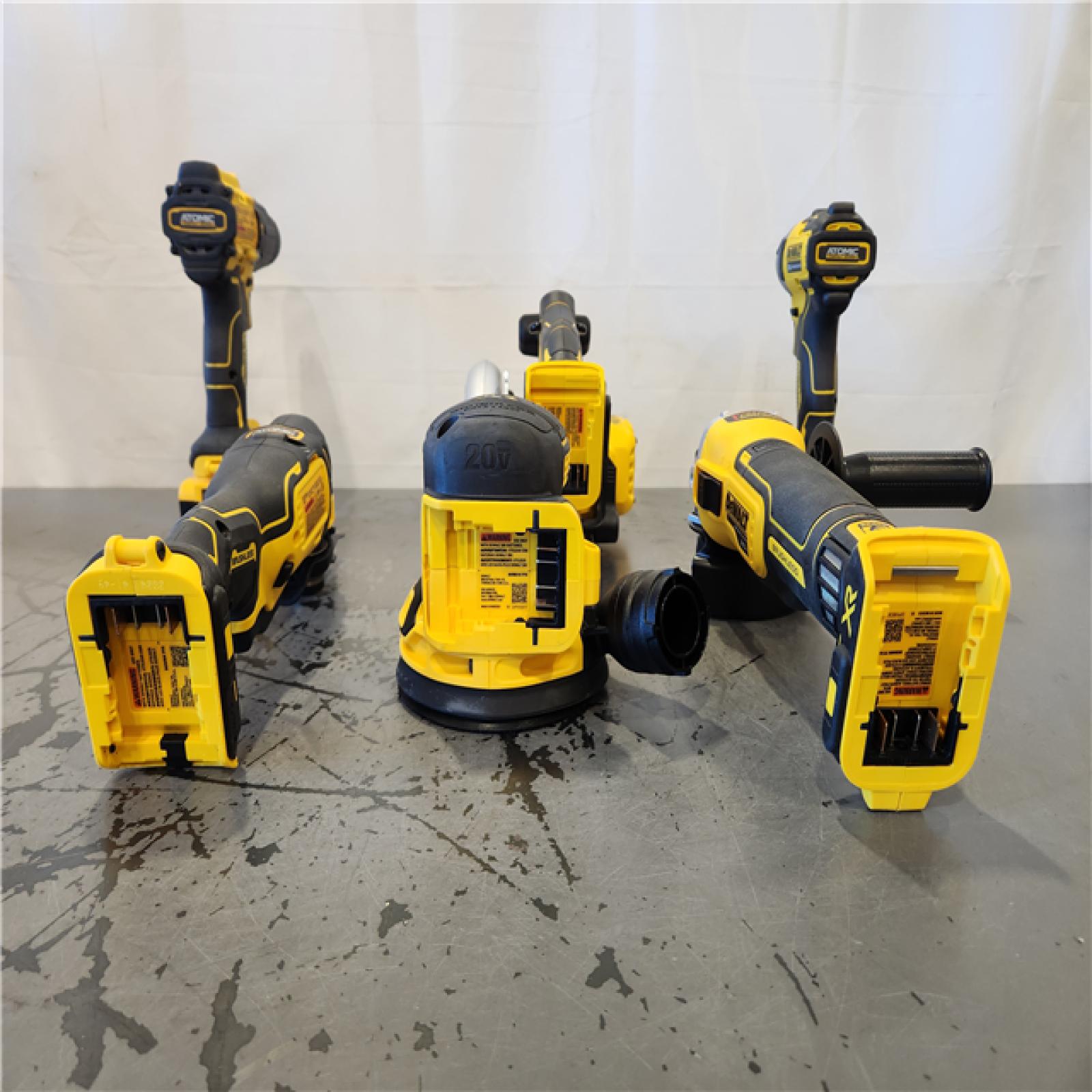 AS-IS- DEWALT 20V Lithium-Ion Cordless 6-Tool Combo Kit
