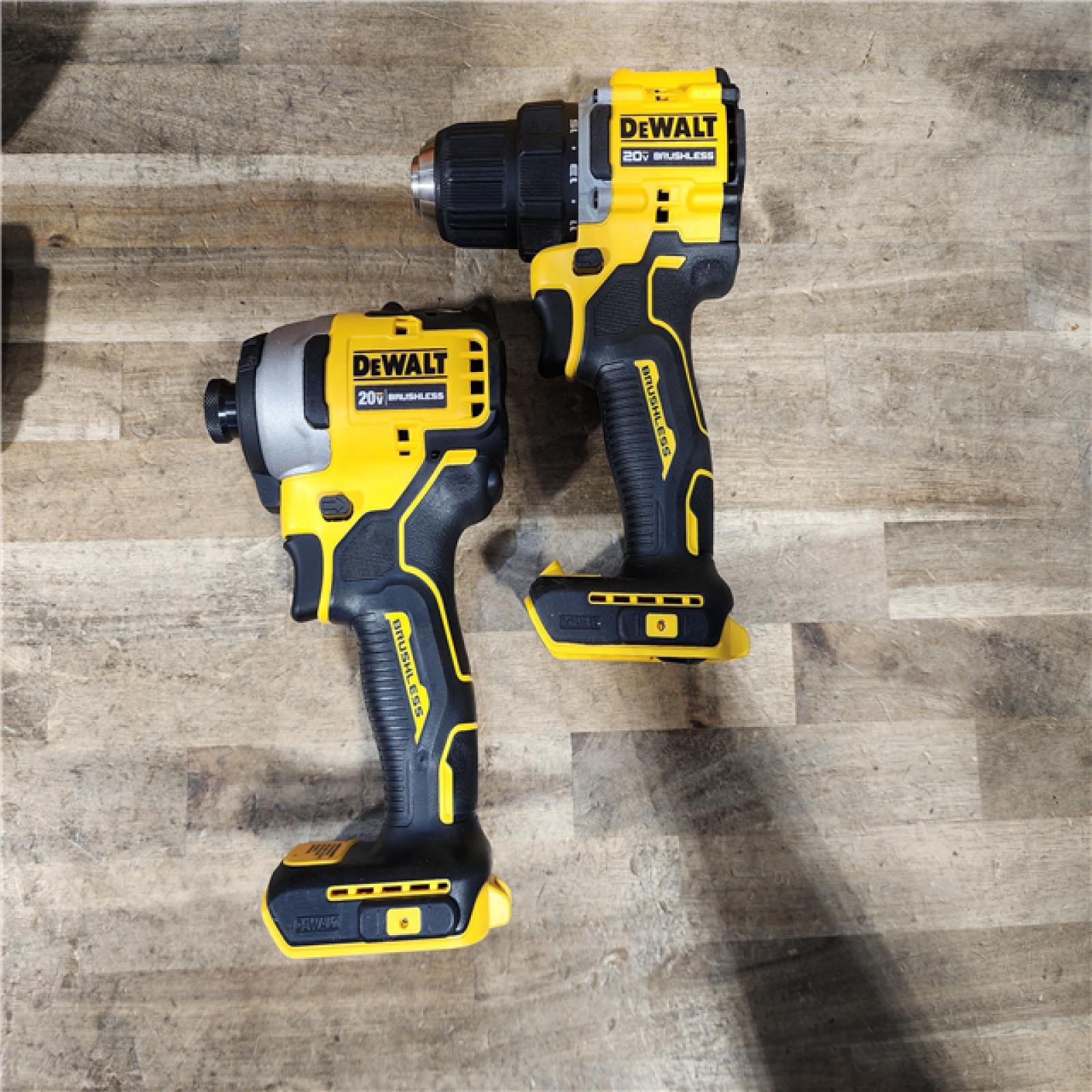 HOUSTON LOCATION - AS-IS Dewalt DCK225D2 20V MAX ATOMIC Brushless Compact Lithium-Ion 1/2 in. Cordless Drill Driver and 1/4 in. Impact Driver Combo Kit with 2 Batteries 2 Ah