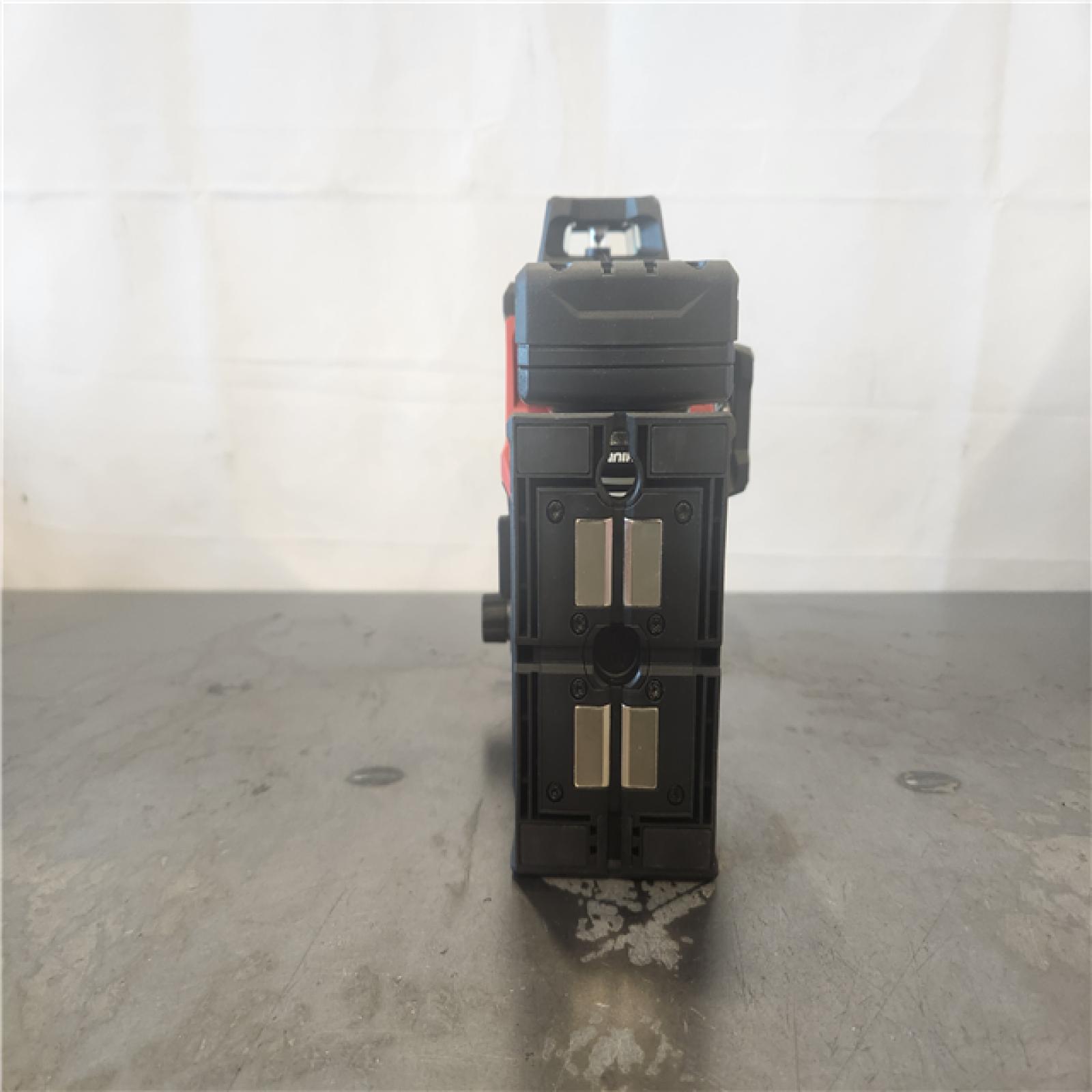 AS-IS- Milwaukee 12-Volt Lithium-Ion Cordless Green 250 ft. 3-Plane Laser Level Kit