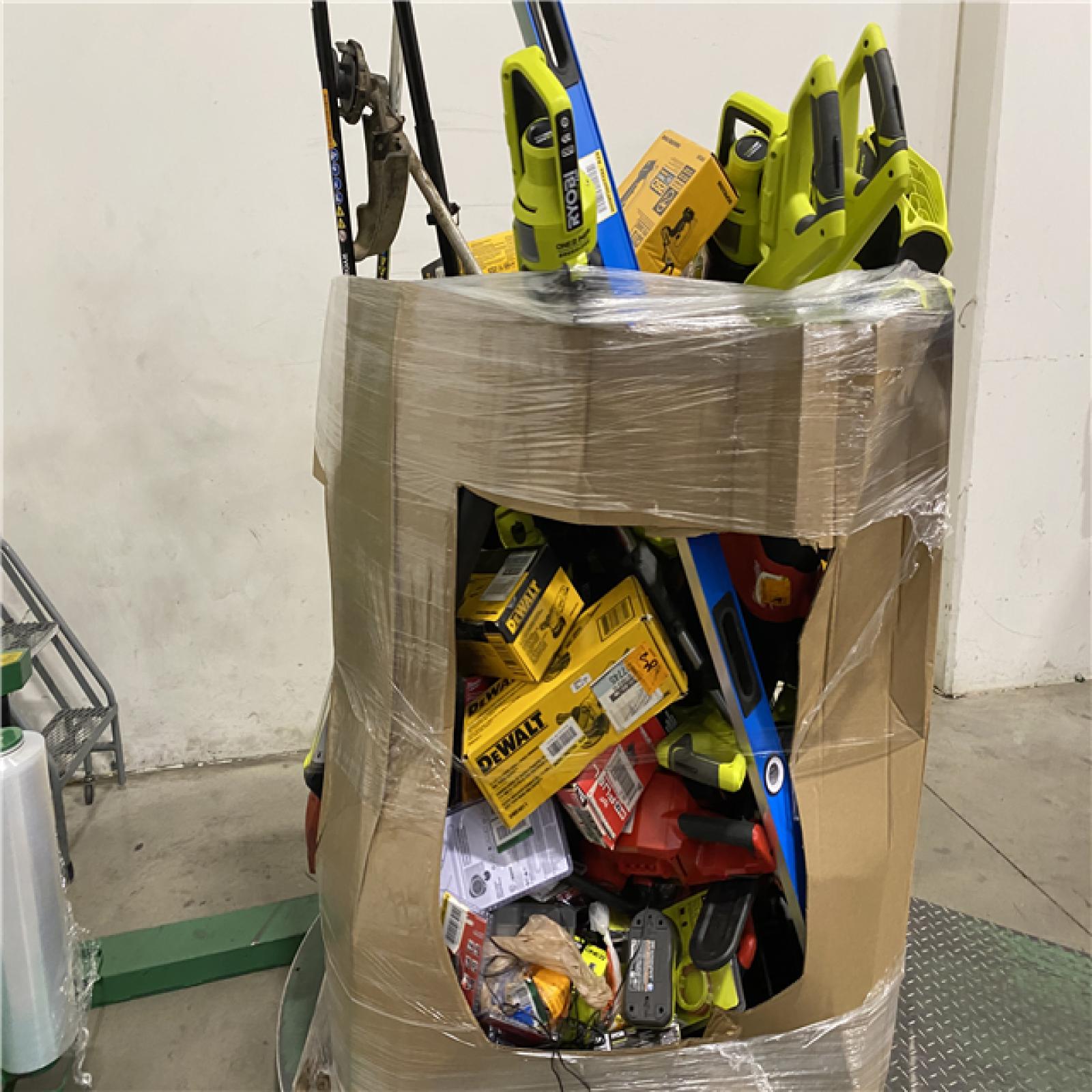 Dallas Location - As-Is Tool Pallet