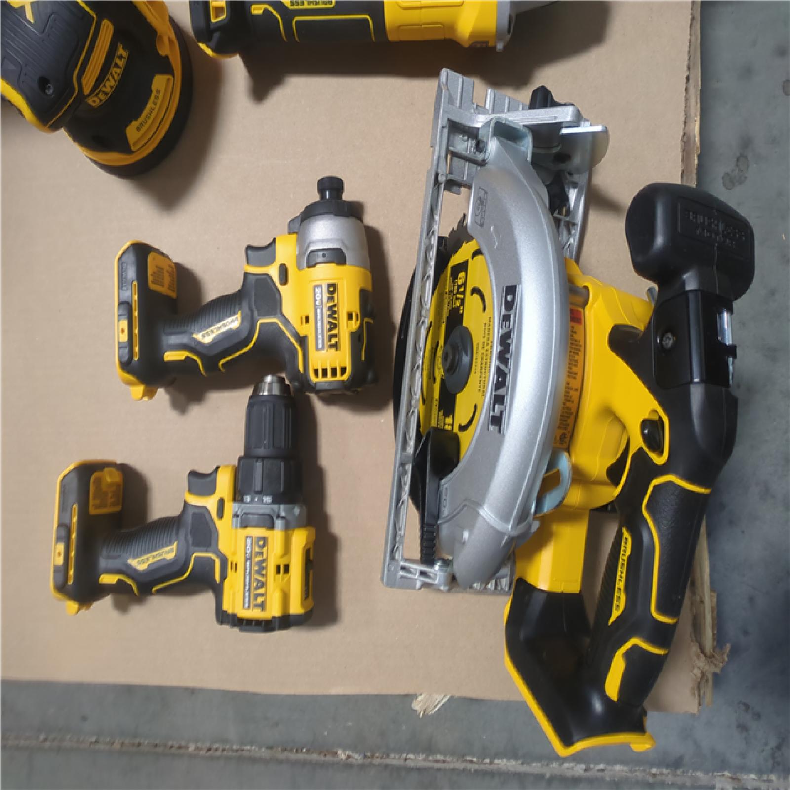 CALIFORNIA AS-IS DEWALT 20v 6 TOOL COMBO KIT