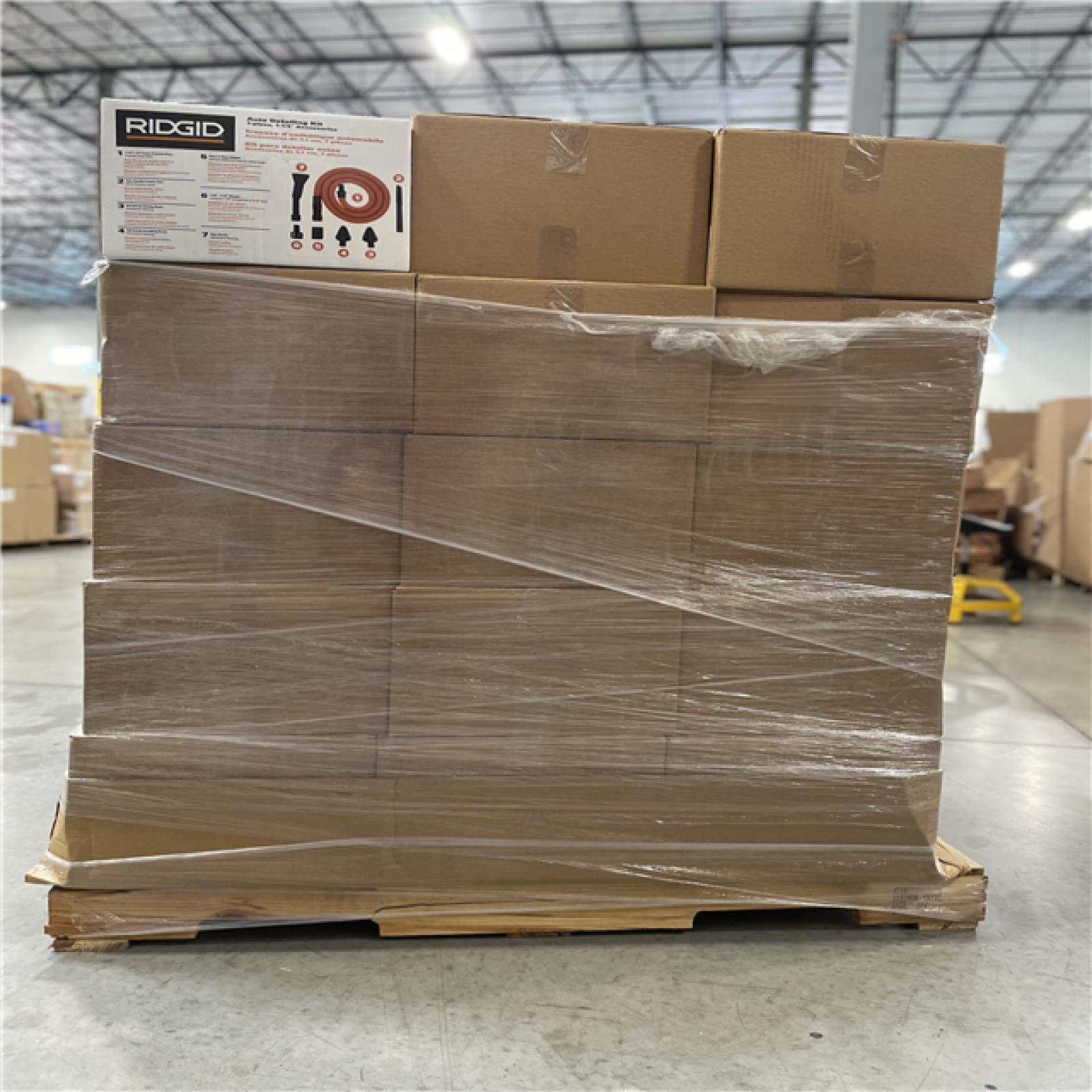 DALLAS LOCATION- RIDGID 1-1/4 in. VT2534 Premium Car Cleaning Kit Accessory Shop Vacuum Attachments for RIDGID Wet Dry Vacs PALLET-(60 UNITS)