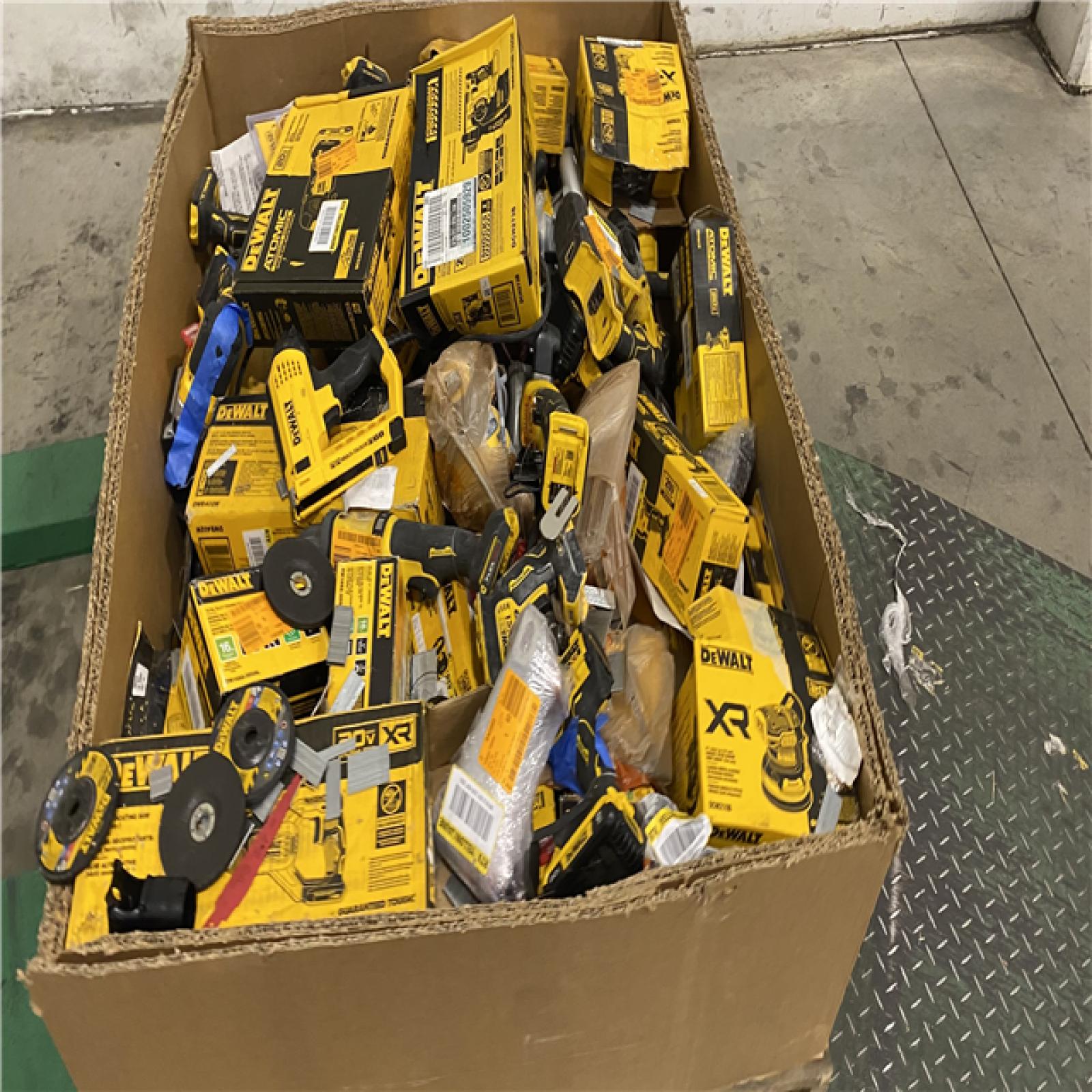 Dallas Location - As-Is DEWALT Tool Pallet