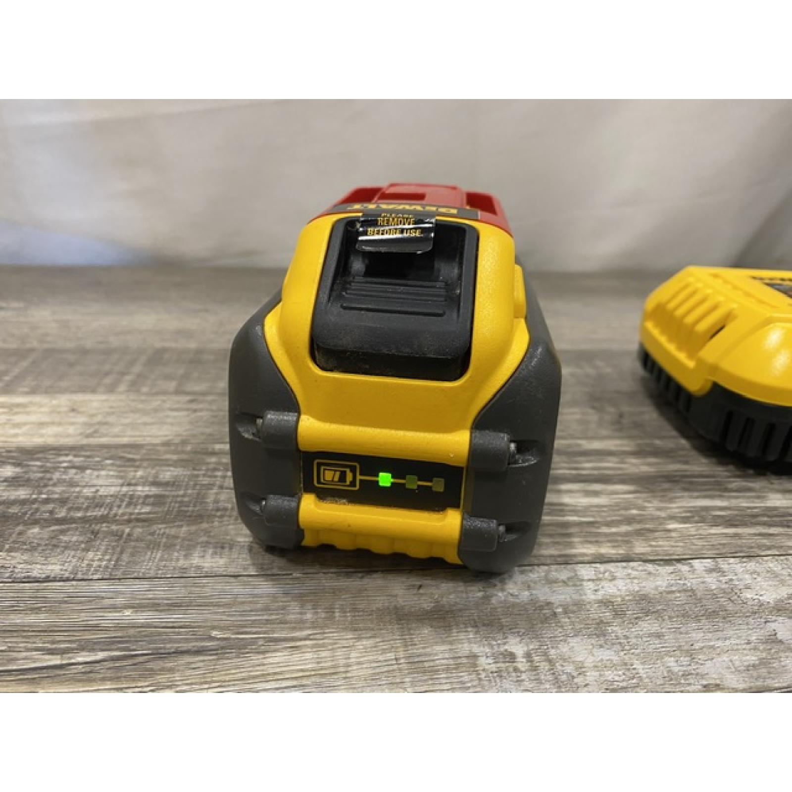 AS-IS DEWALT 20V/60V MAX FLEXVOLT Lithium-Ion 9.0Ah Battery and Charger Starter Kit