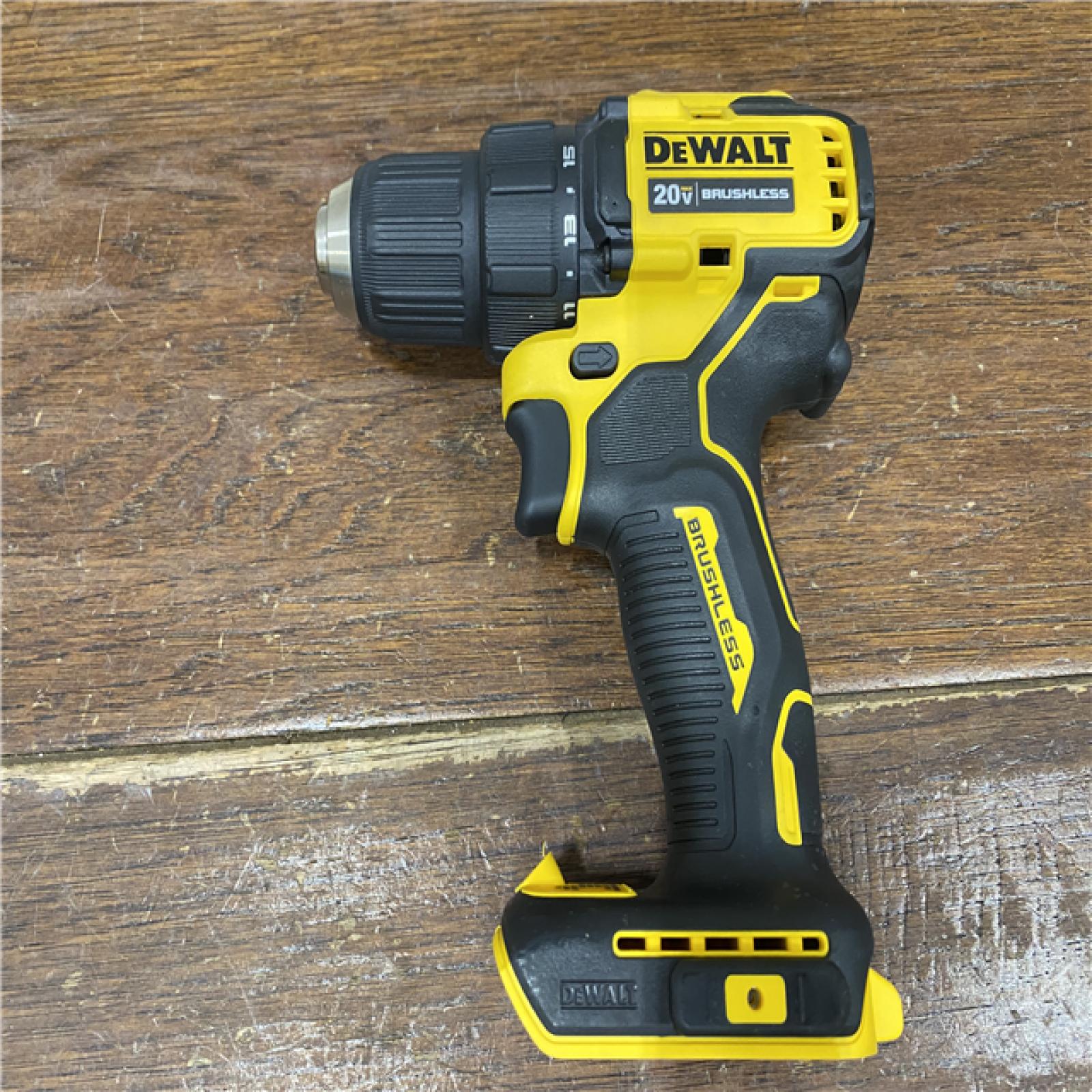 AS-IS ATOMIC 20V MAX Cordless Brushless Compact 1/2 in. Drill/Driver, (2) 20V 1.3Ah Batteries, Charger and Bag