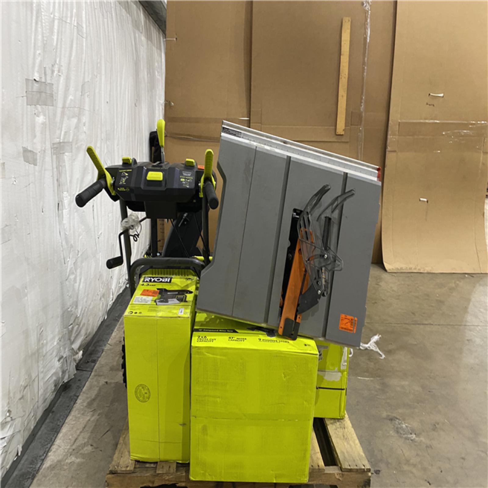 Houston Location AS IS - Tool Pallet