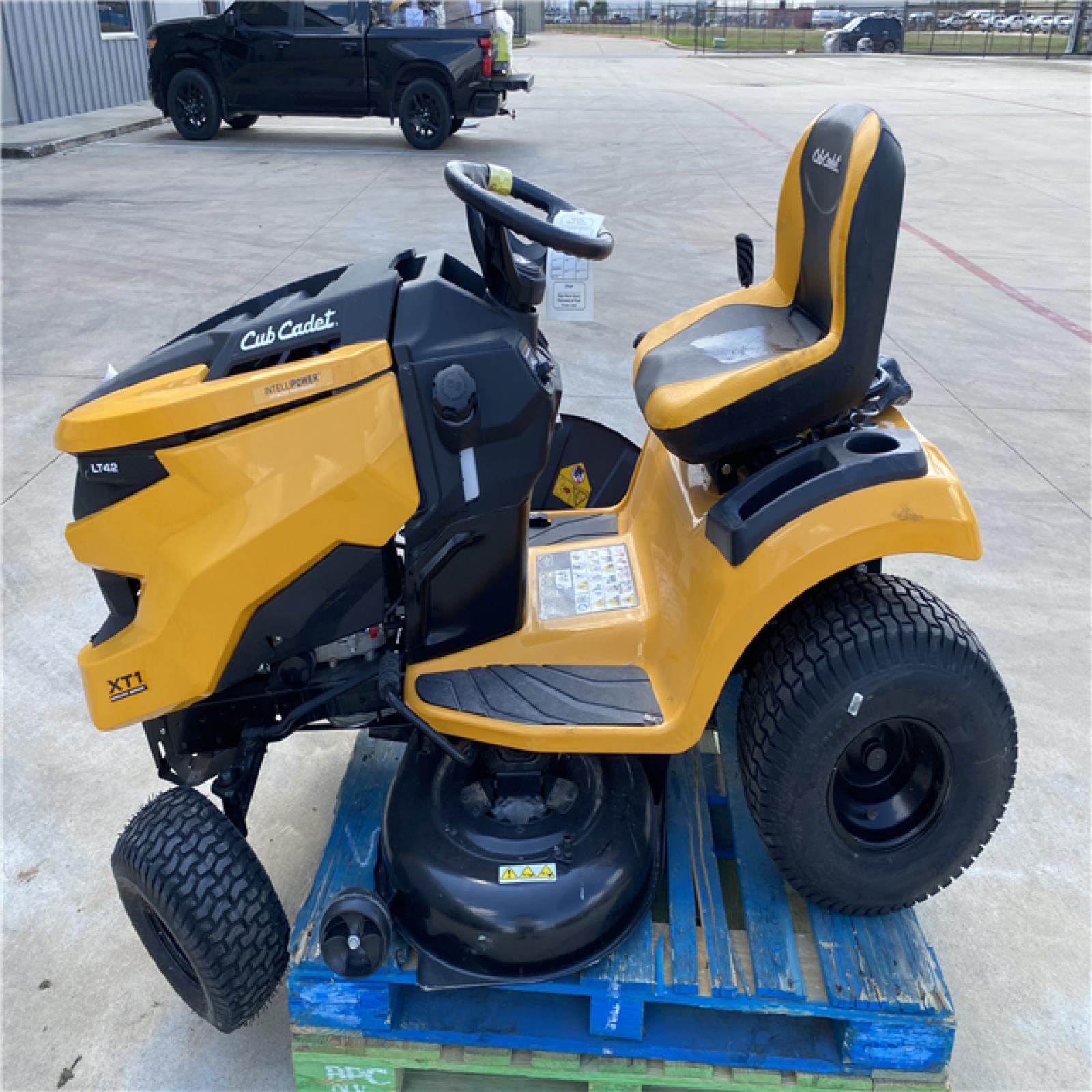 Houston Location - CUB CADET XT1 LT46