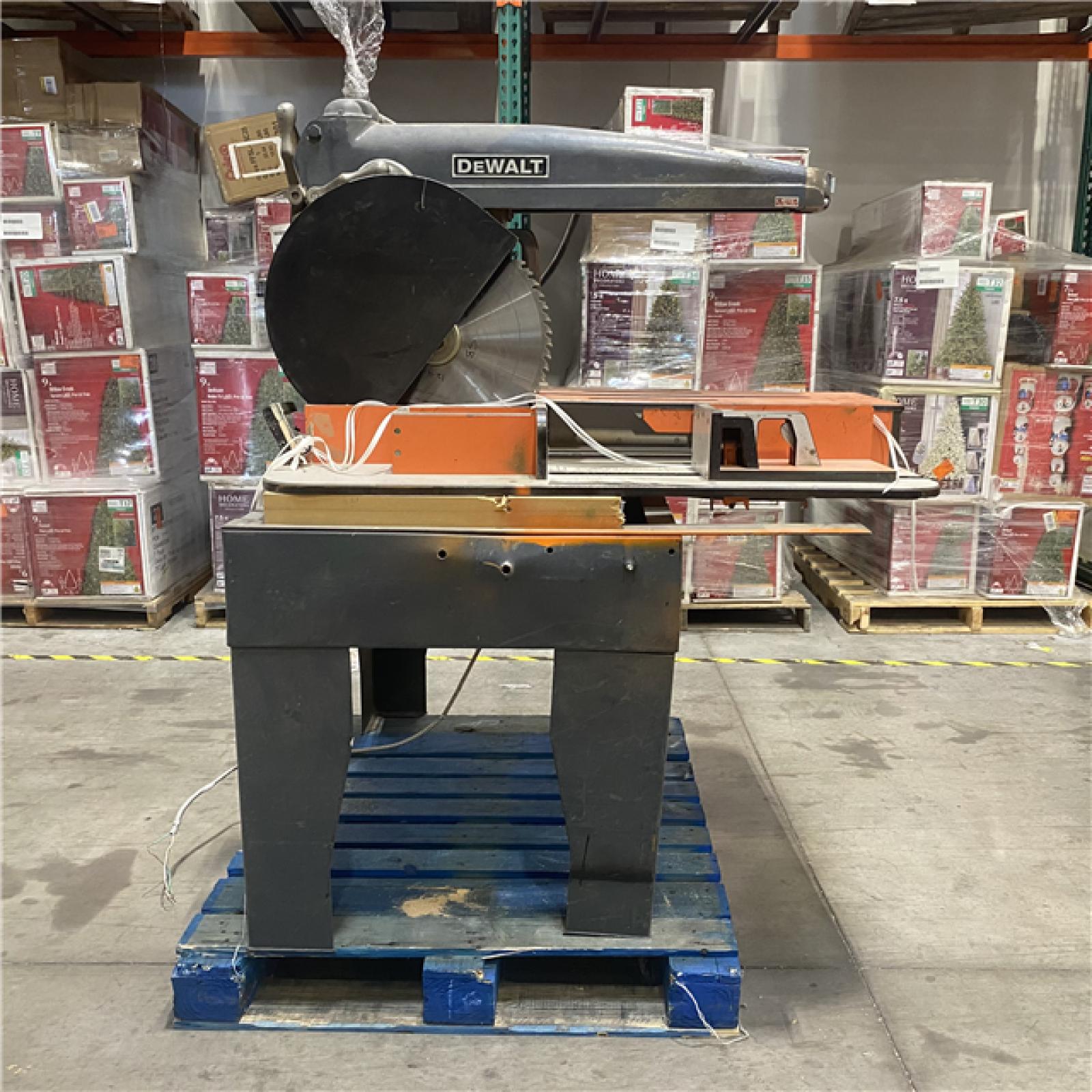 Dallas Location - As-Is Dewalt  18 in Radial Arm Miter saw