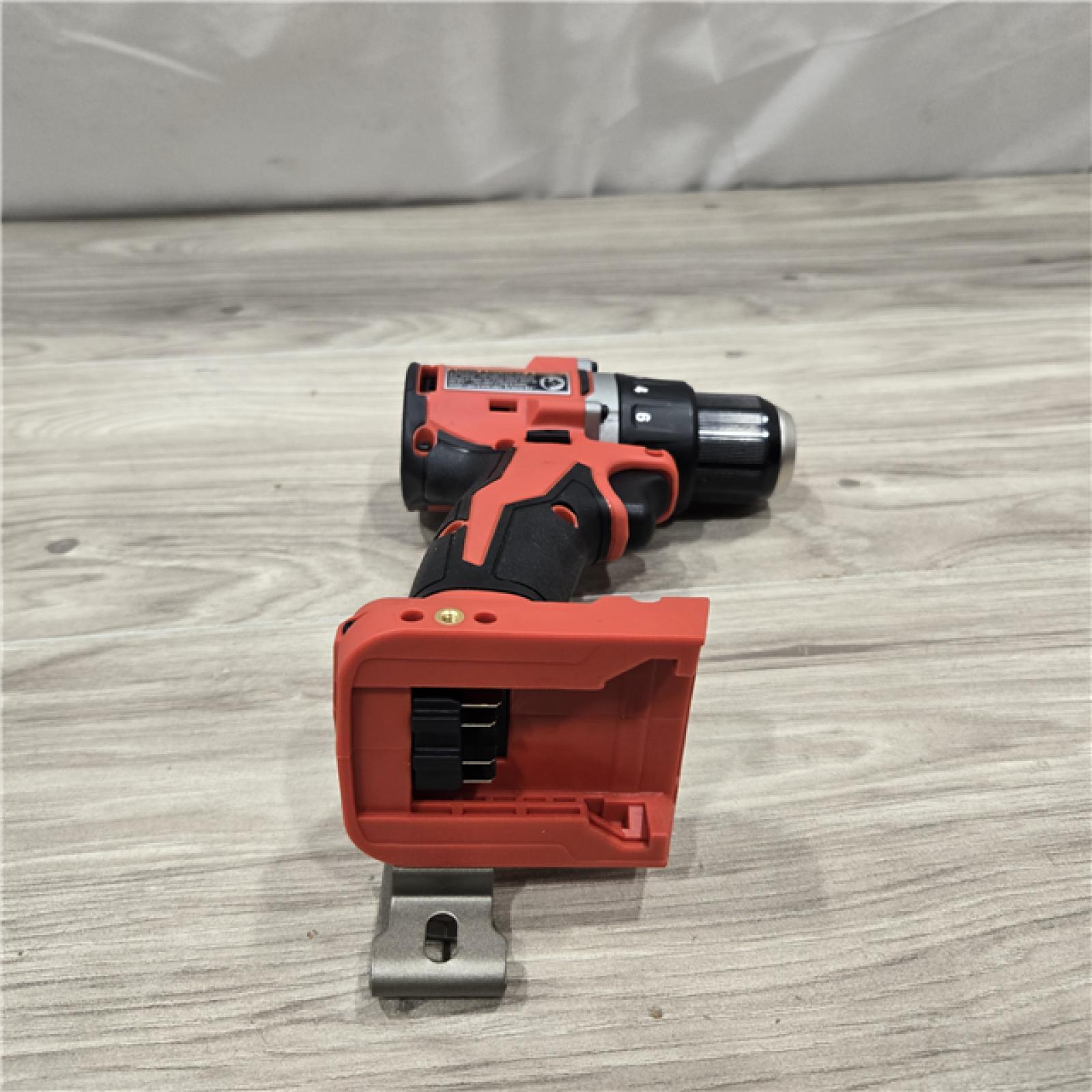 AS-IS Milwaukee 3601-22CT M18 18V Drill/Driver Kit