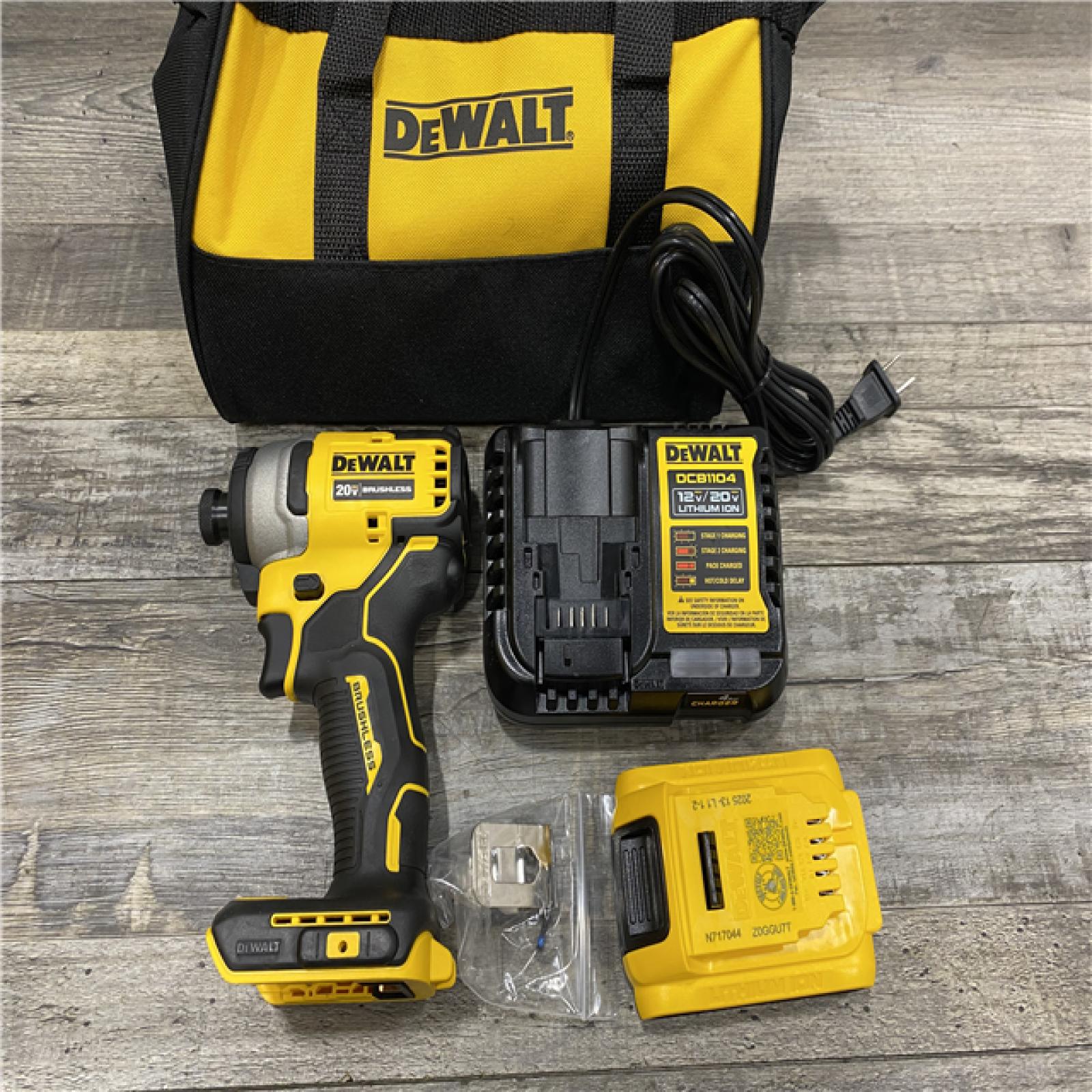 AS-IS DEWALT Atomic 20V Max Lithium-Ion Brushless Cordless Compact 1/4 in. Impact Driver Kit