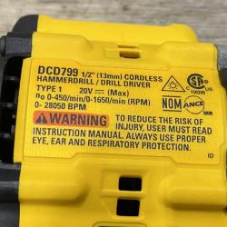 AS-IS DEWALT ATOMIC 20V Cordless 1/2 in. Compact Hammer Drill Kit