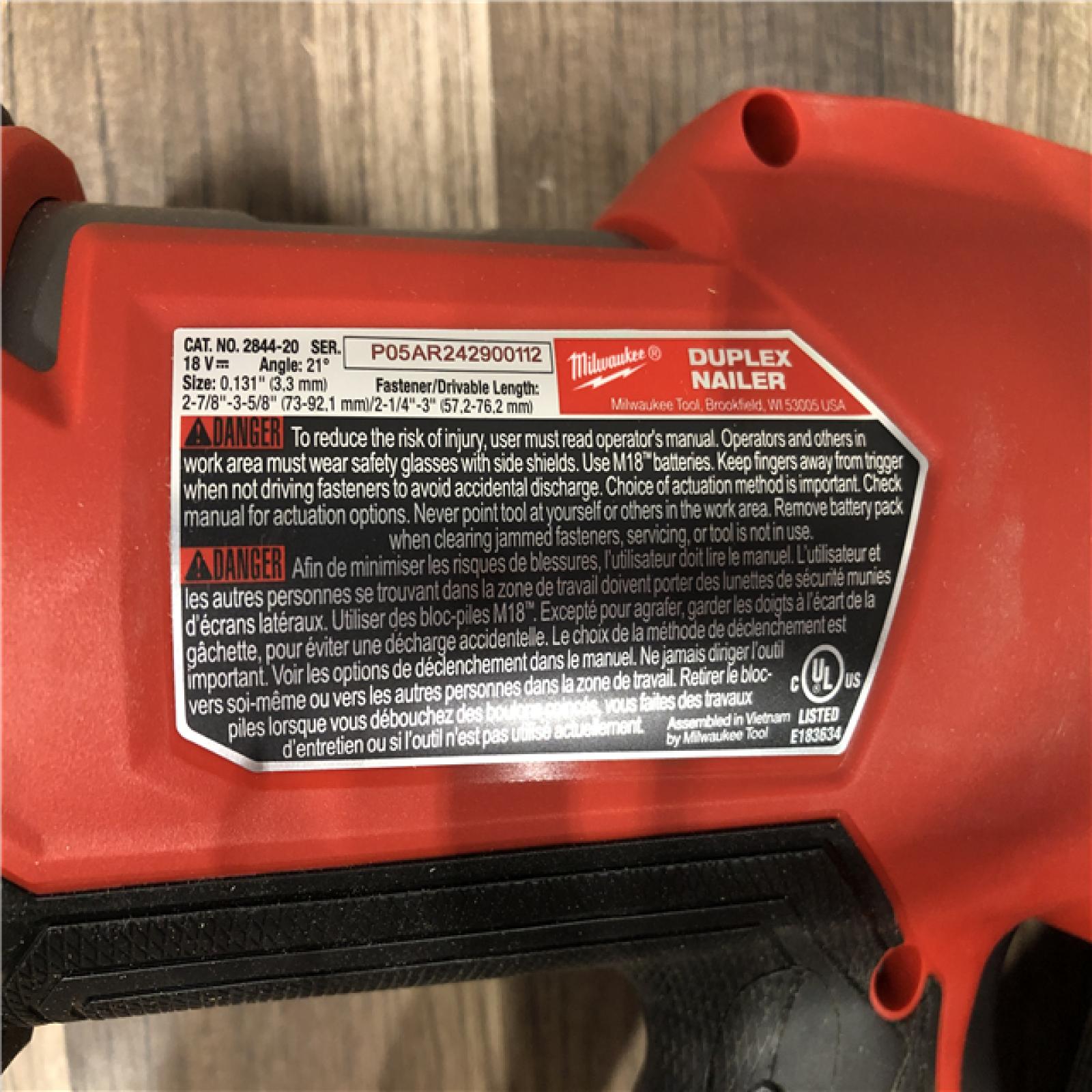 AS-IS Milwaukee M18 FUEL 18-Volt Brushless Lithium-Ion Cordless 21-Degree Duplex Nailer