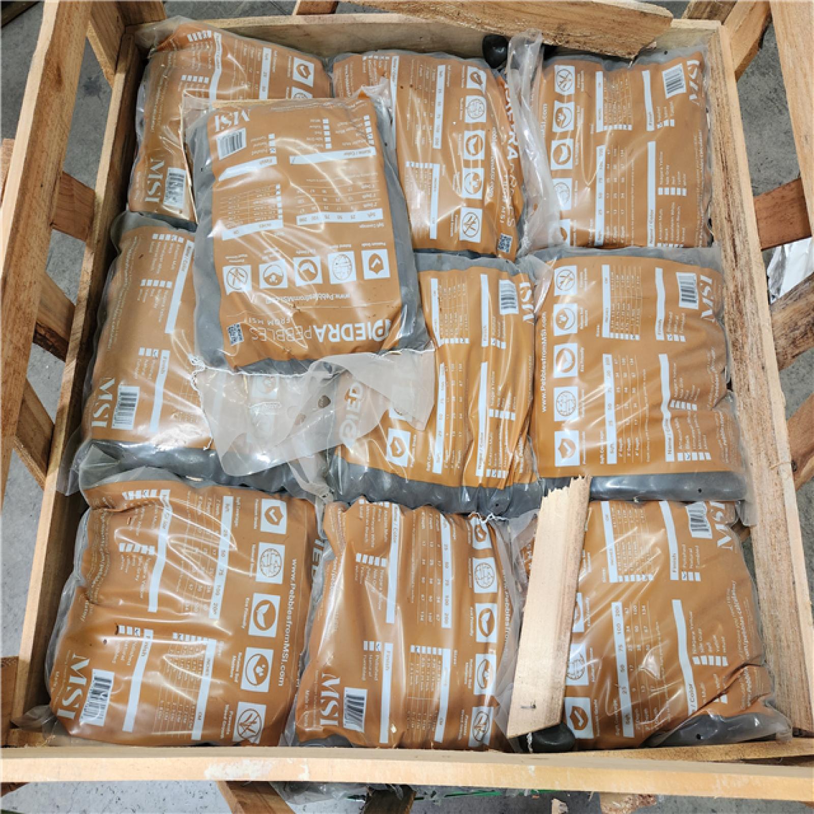 Phoenix Location MSI Polished Black 0.5 cu. ft . per Bag (1 in. to 2 in.) Bagged Landscape Pebbles (54 Bags/27 cu. ft.)