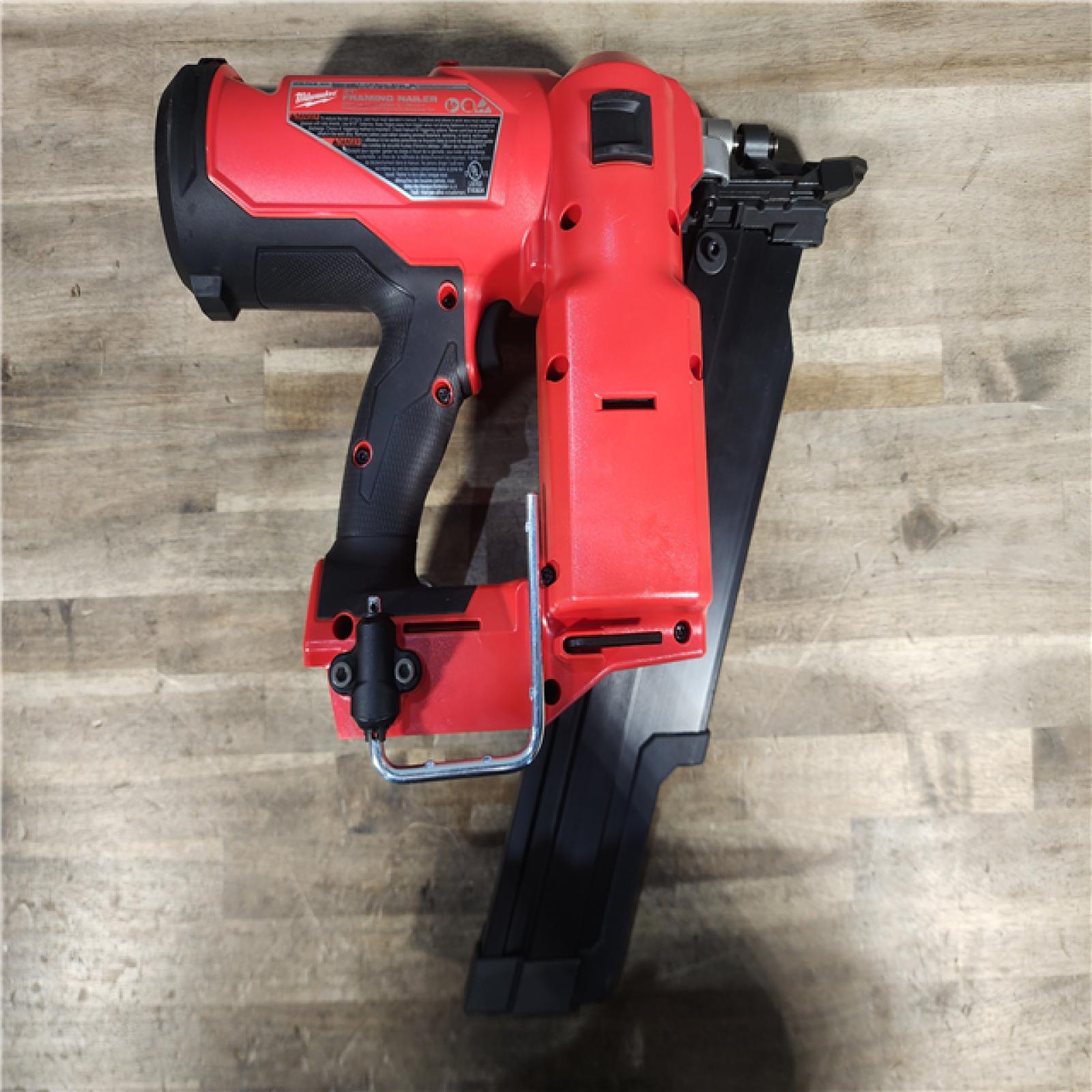 HOUSTON LOCATION - AS-IS (APPEARS LIKE NEW) Milwaukee 2744-20 M18 FUEL 3-1/2 in. 18-Volt 21-Degree Lithium-Ion Brushless Cordless Framing Nailer (Tool-Only)