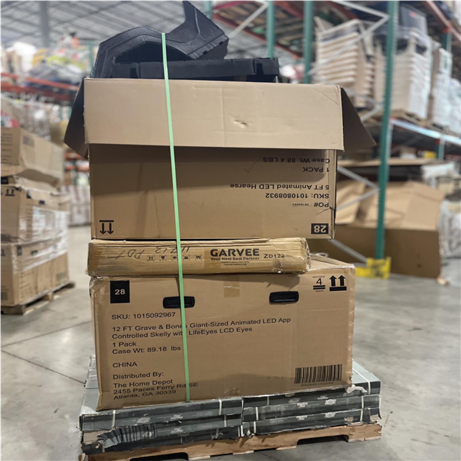 DALLAS LOCATION - AS-IS MIXED HOLIDAY PALLET
