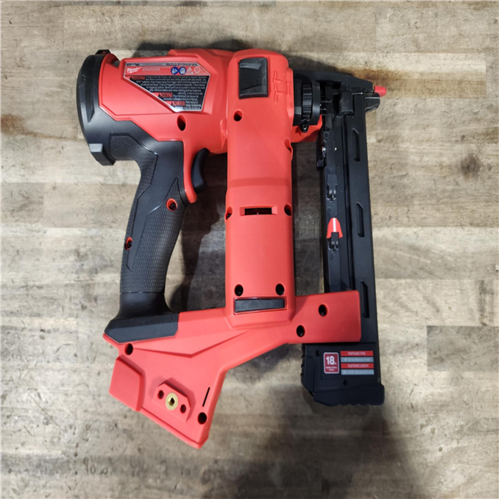 HOUSTON LOCATION - AS-IS MILWAUKEE FUEL 18V Cordless 18-Gauge 1/4 in. Narrow Crown Stapler (Tool-Only)