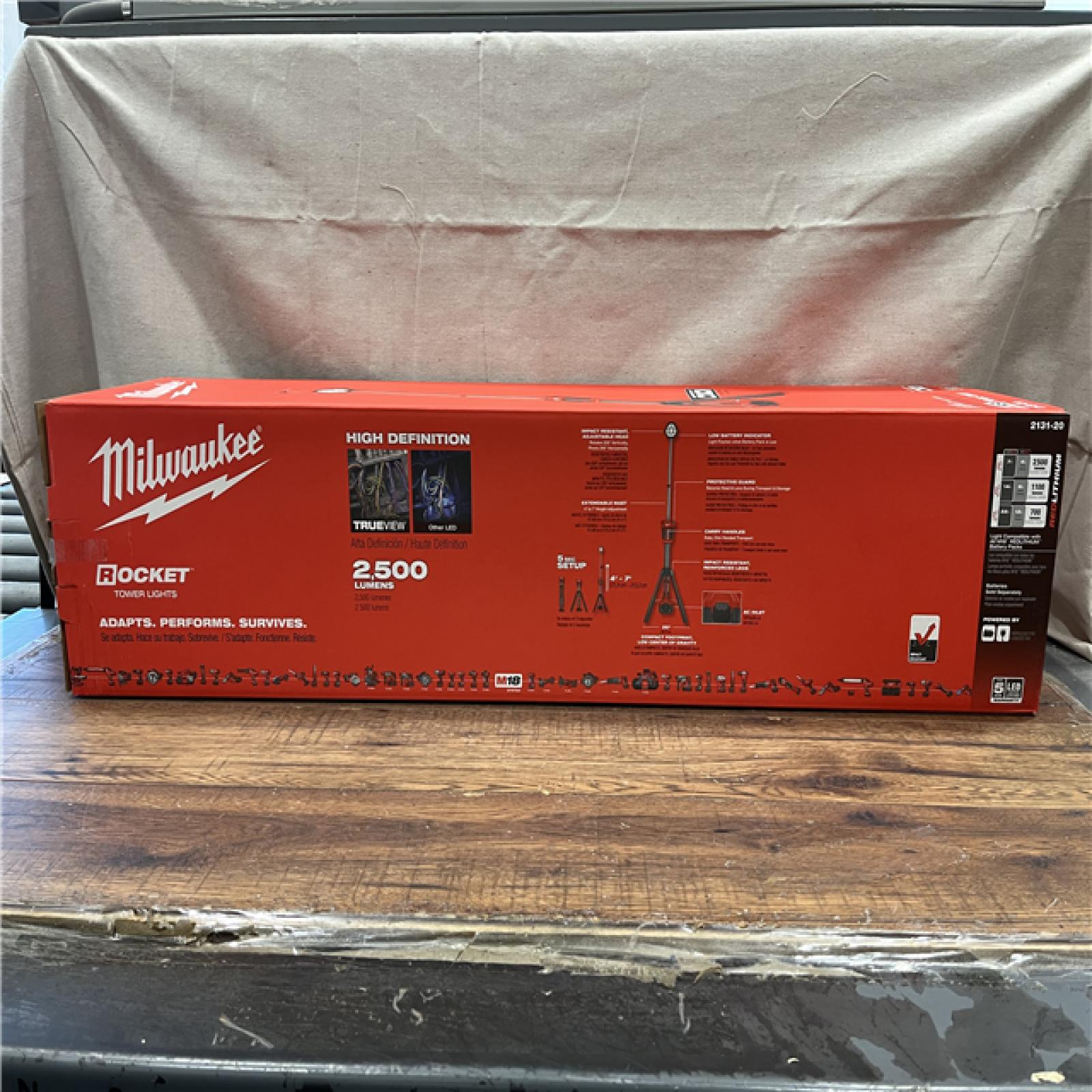 NEW Milwaukee M18 18V Cordless Rocket Dual Power Tower Light (Tool Only)