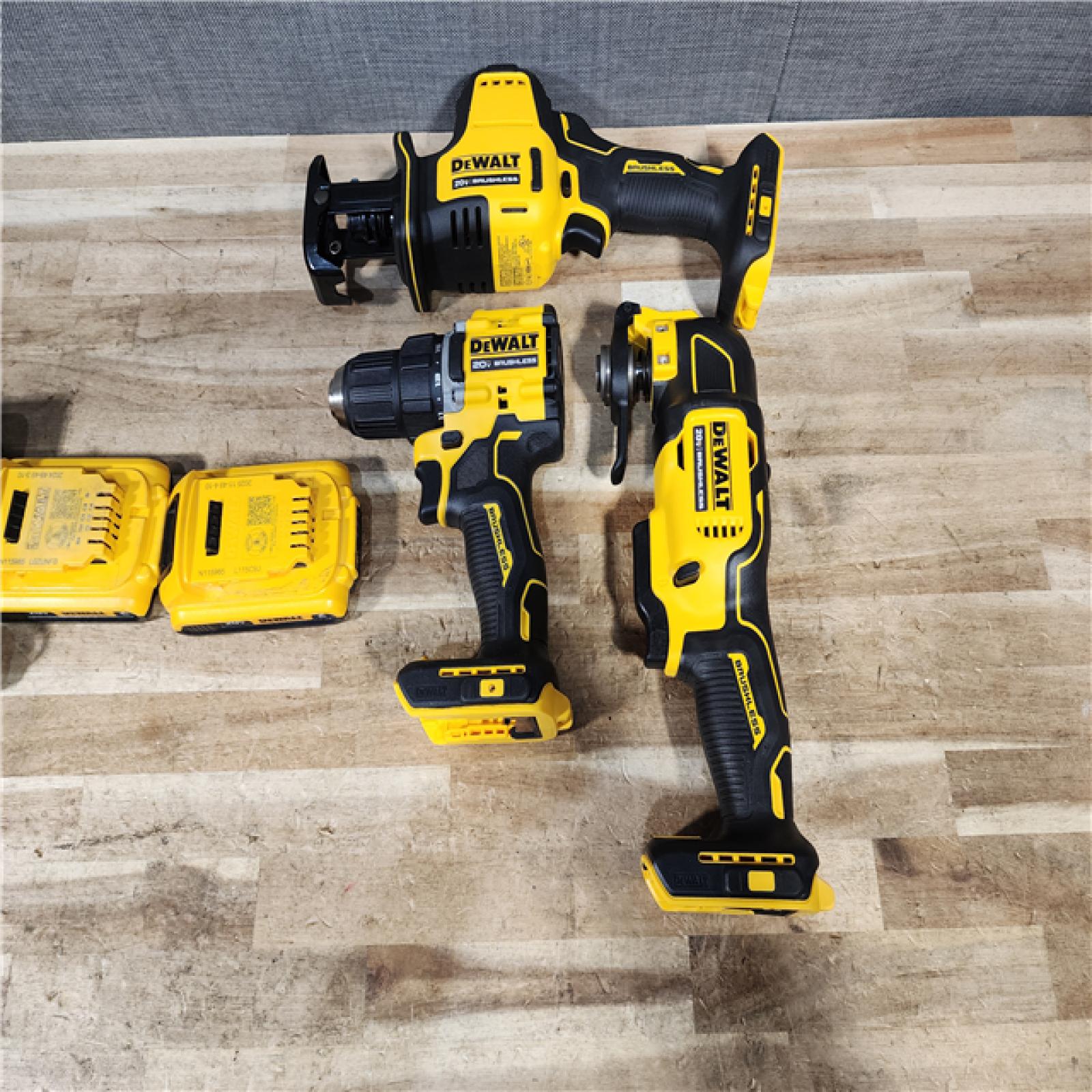 HOUSTON LOCATION - AS - IS DEWALT ATOMIC 20-Volt Lithium-Ion Cordless Brushless (3-Tool) Combo Kit