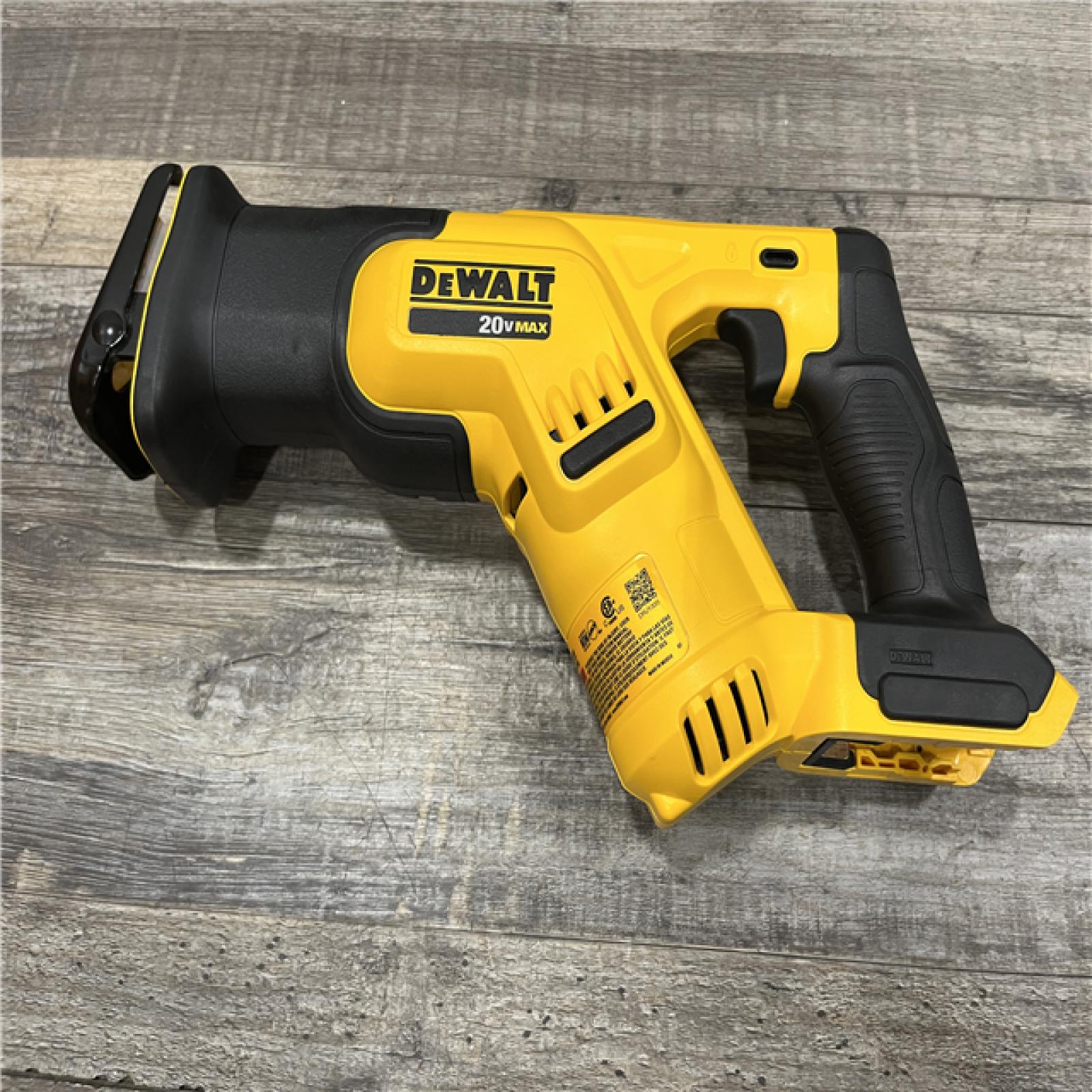 AS-IS DEWALT 20-Volt MAX Lithium-Ion Cordless Compact Reciprocating Saw Kit