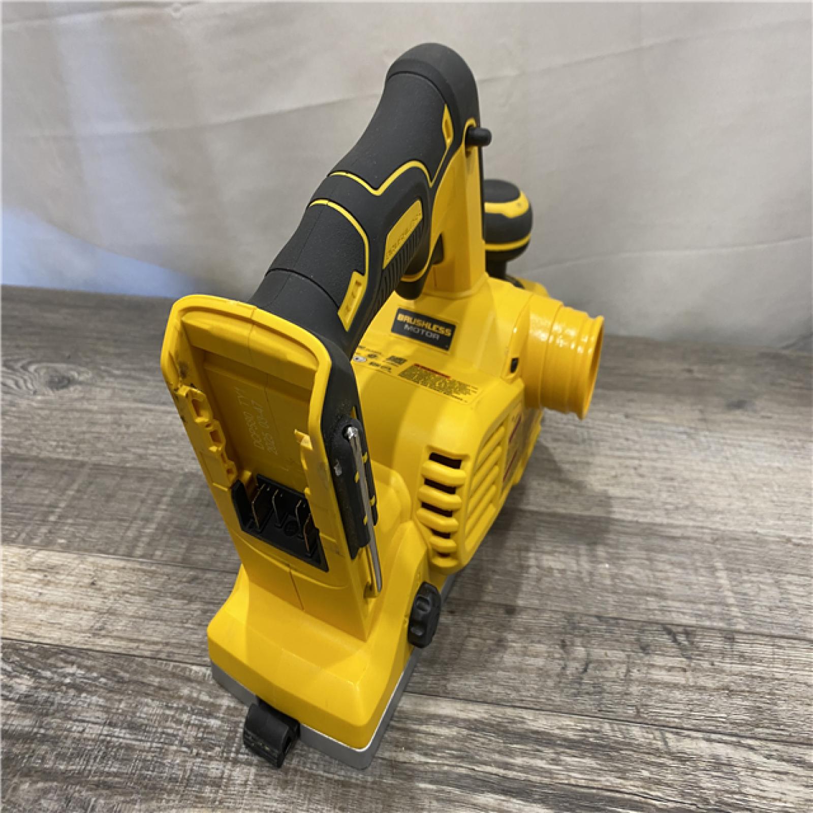 AS-IS DEWALT 20V MAX XR Cordless Brushless 3-1/4 in. Planer (Tool Only)