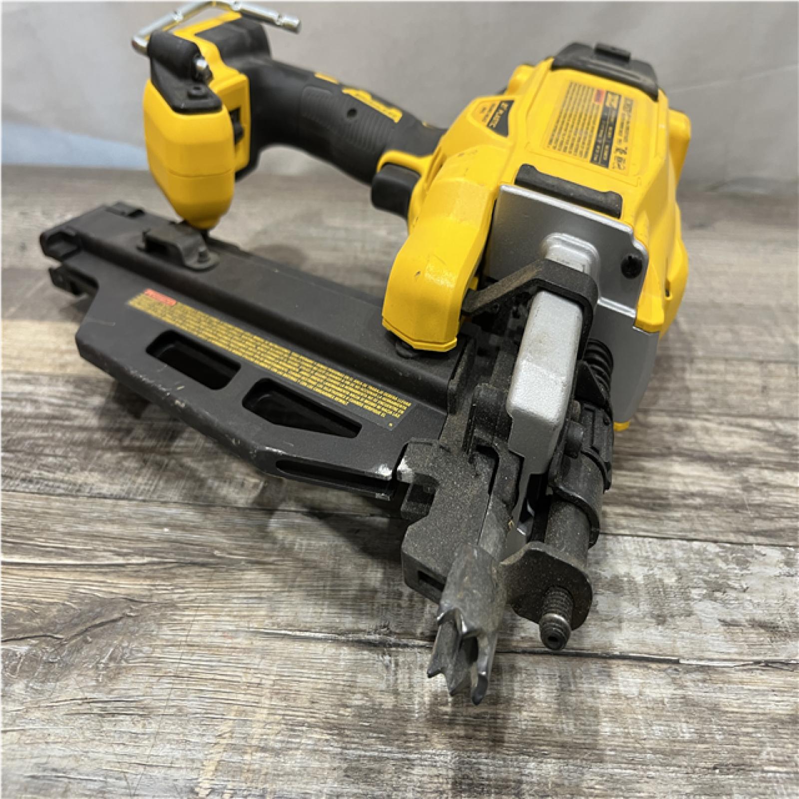 AS-IS DEWALT 20-Volt 21° Cordless Framing Nailer (Tool-Only)