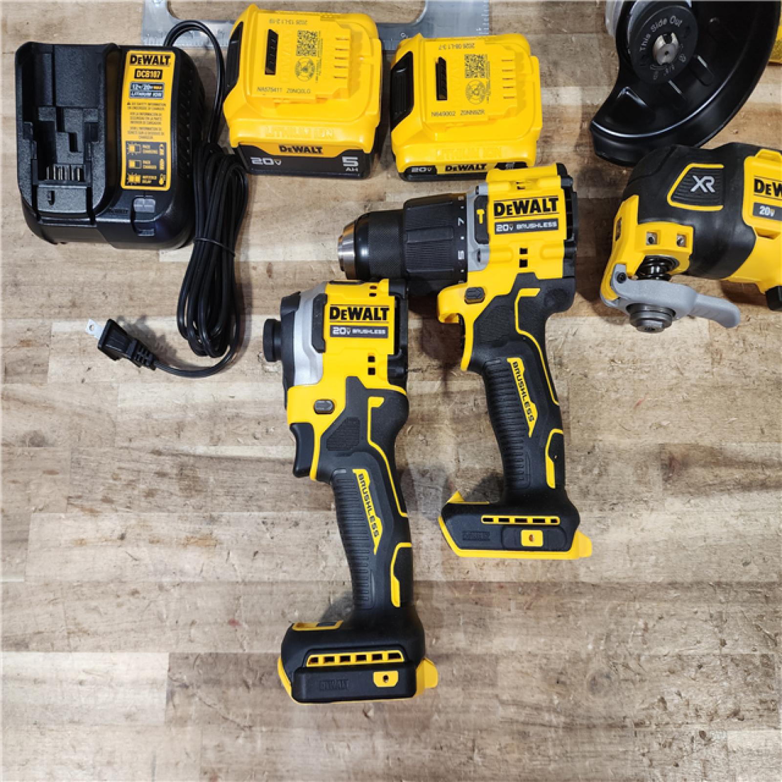 HOUSTON LOCATION - AS - IS DEWALT 20V MAX Lithium-Ion Cordless 6-Tool Combo Kit