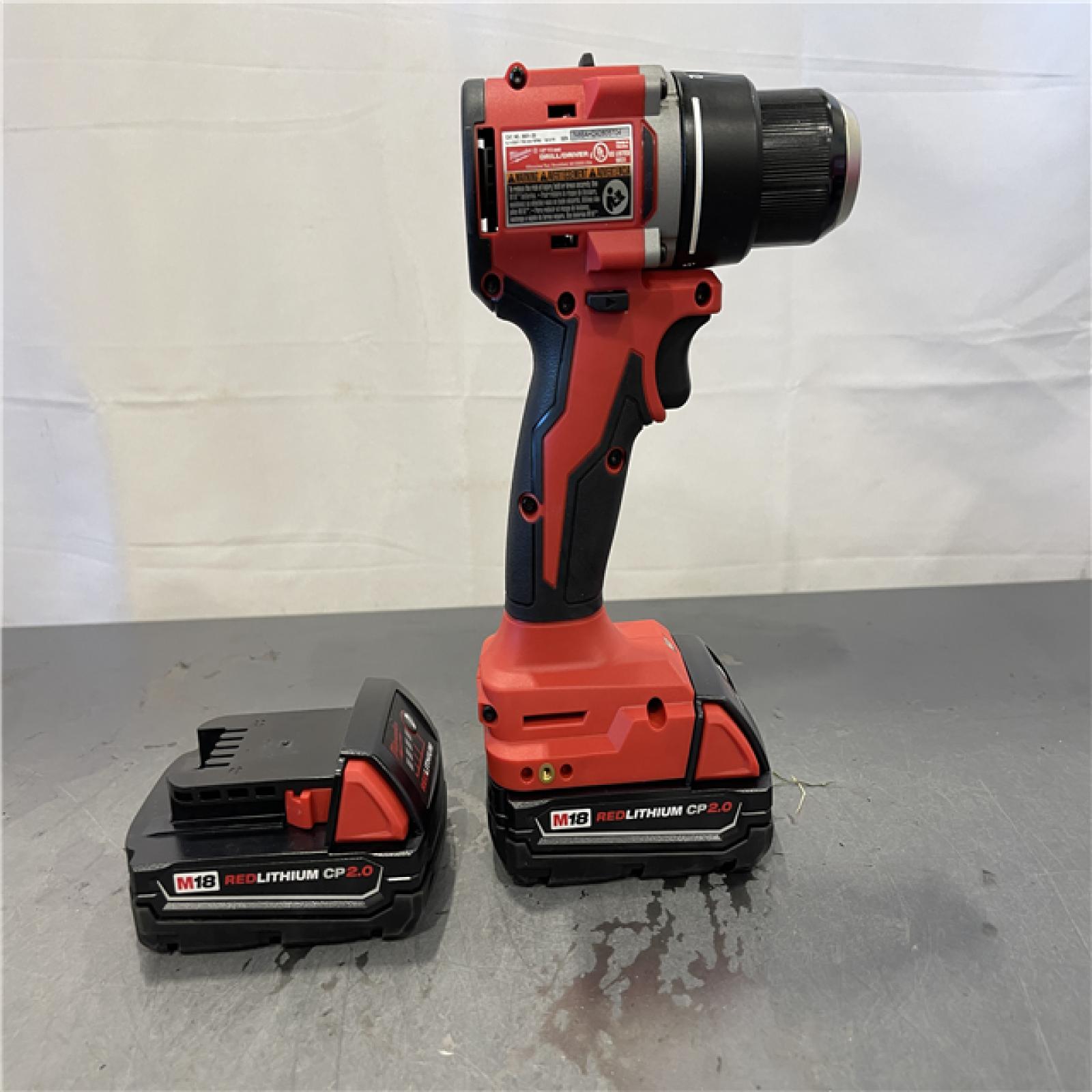AS-IS - Milwaukee M18 18V Lithium-Ion Brushless Cordless 1/2 in. Compact Drill/Driver Kit