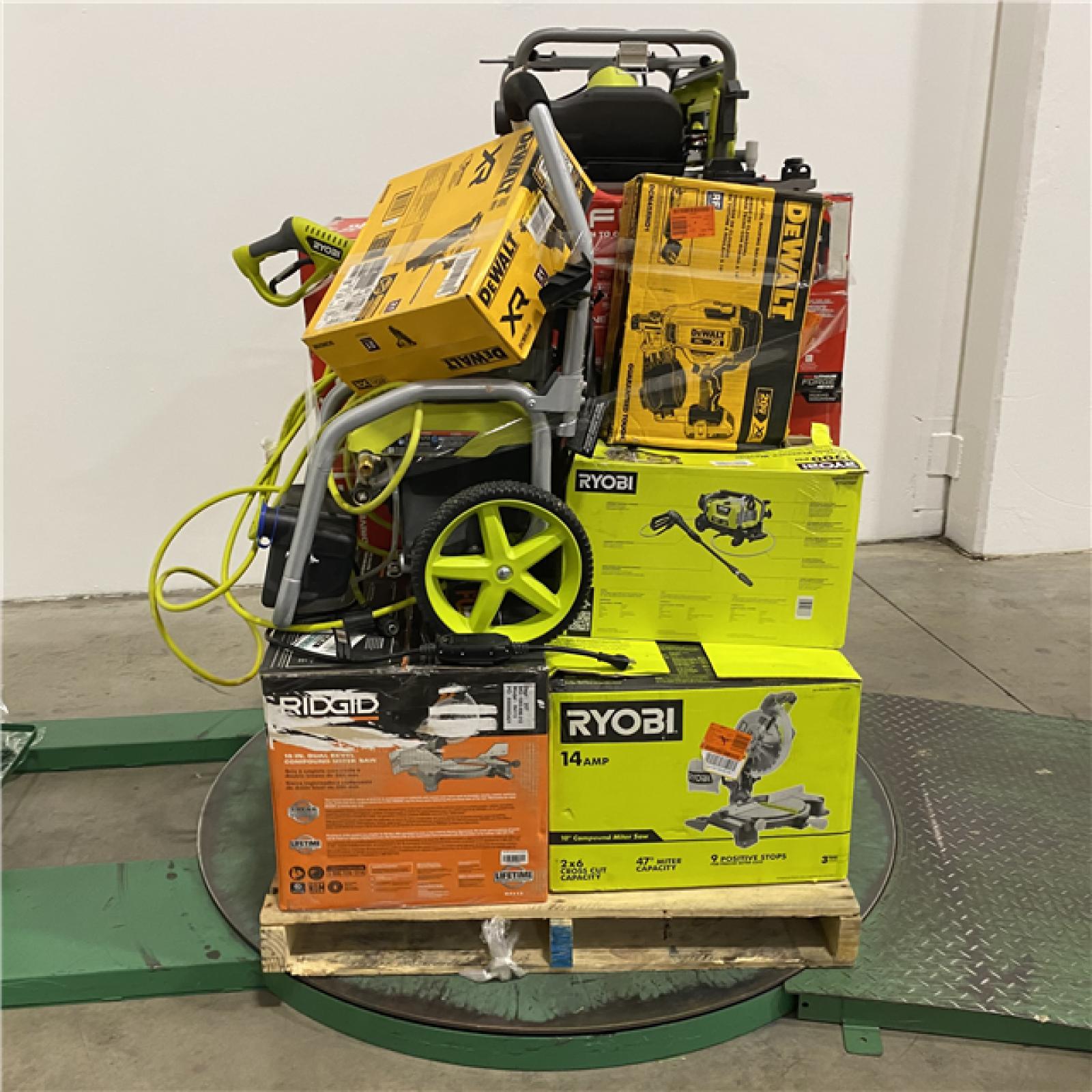 Dallas Location - As-Is Tool Pallet