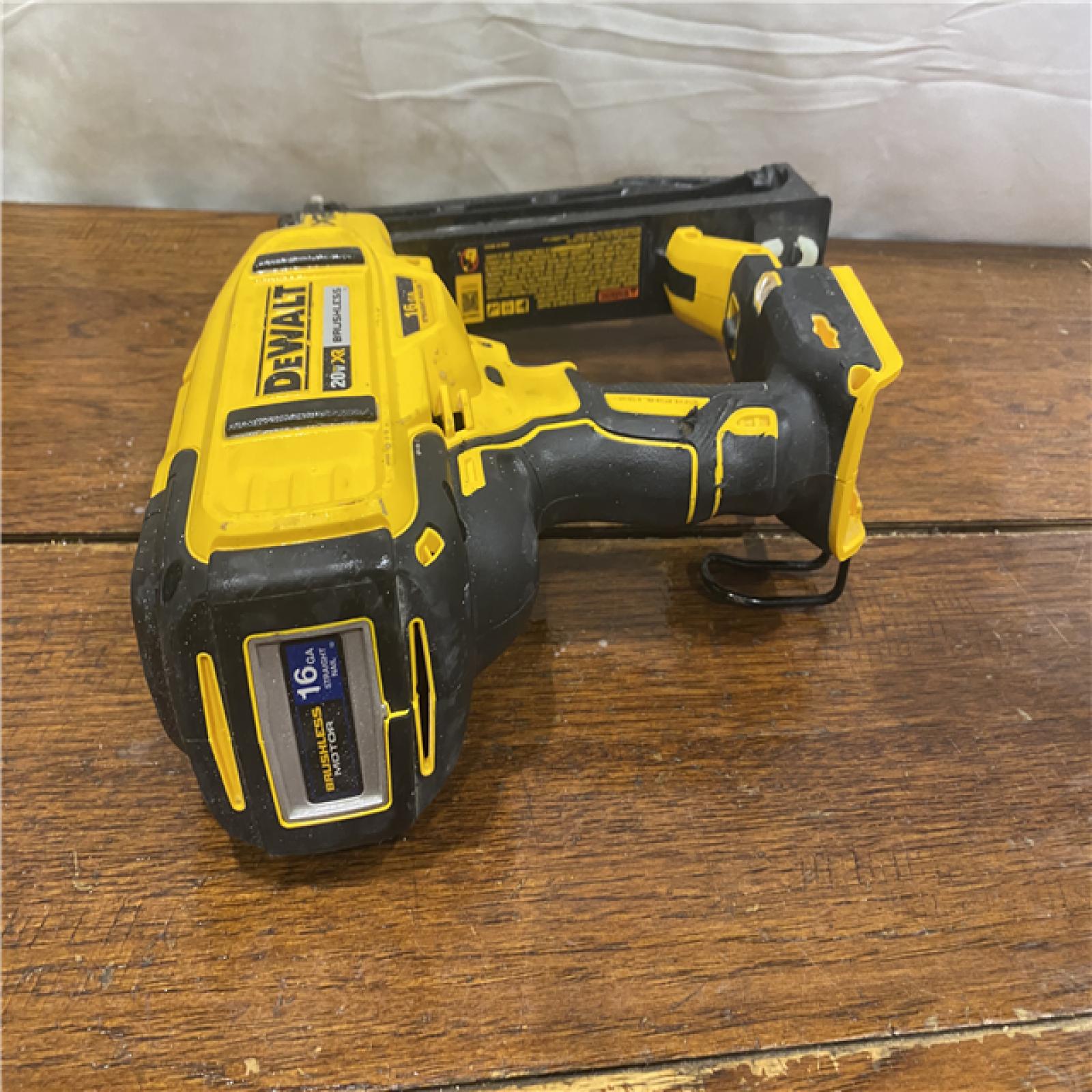 AS-IS DEWALT 20V MAX XR 16-Gauge Lithium-Ion Cordless Finish Nailer (Tool Only)