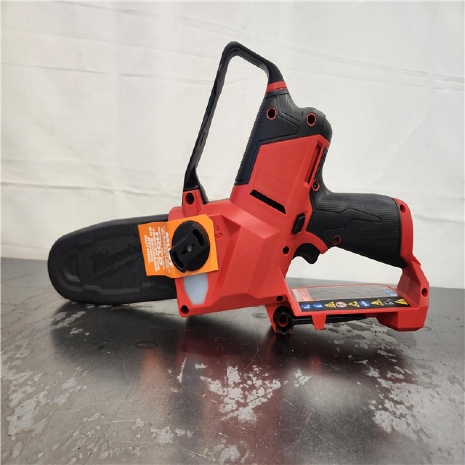 AS-IS- Milwaukee M12 FUEL 6 in. 12V Lithium-Ion Brushless Cordless Pruning Saw HATCHET (Tool-Only)