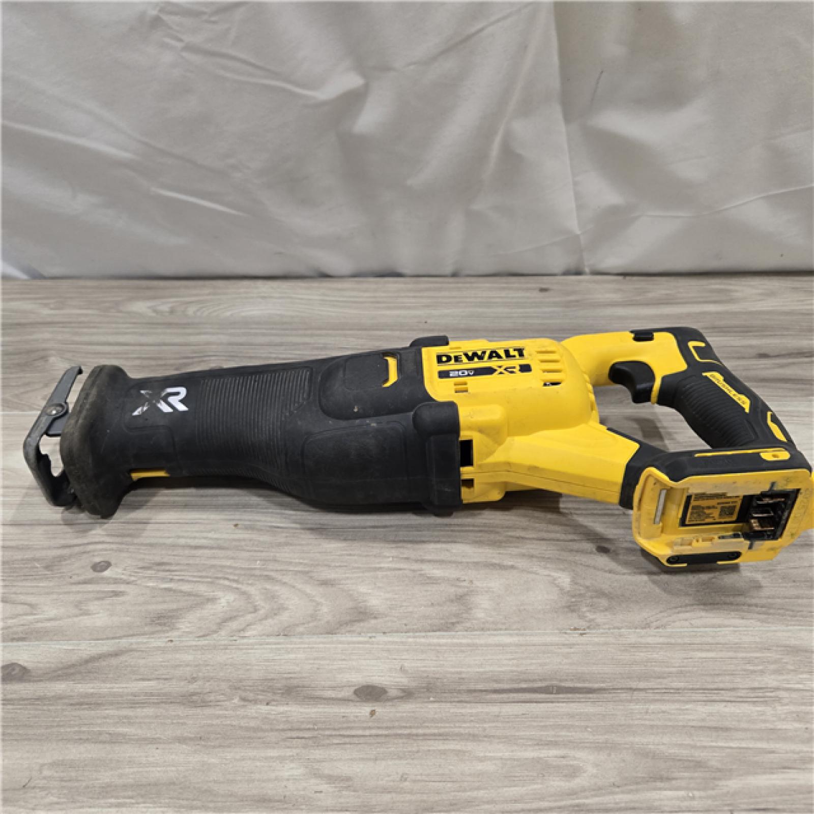 AS-IS DeWalt 20V MAX XR Cordless Reciprocating Saw (Tool-Only)