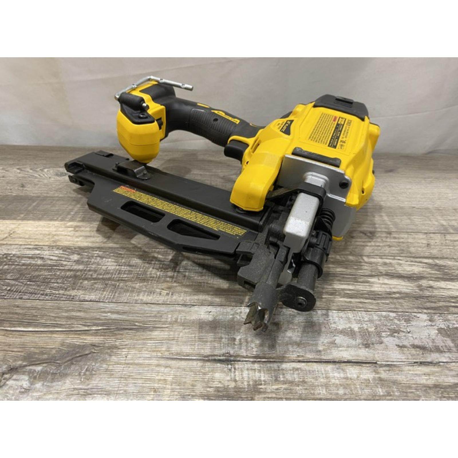 AS-IS DEWALT 20-Volt 21° Cordless Framing Nailer (Tool-Only)