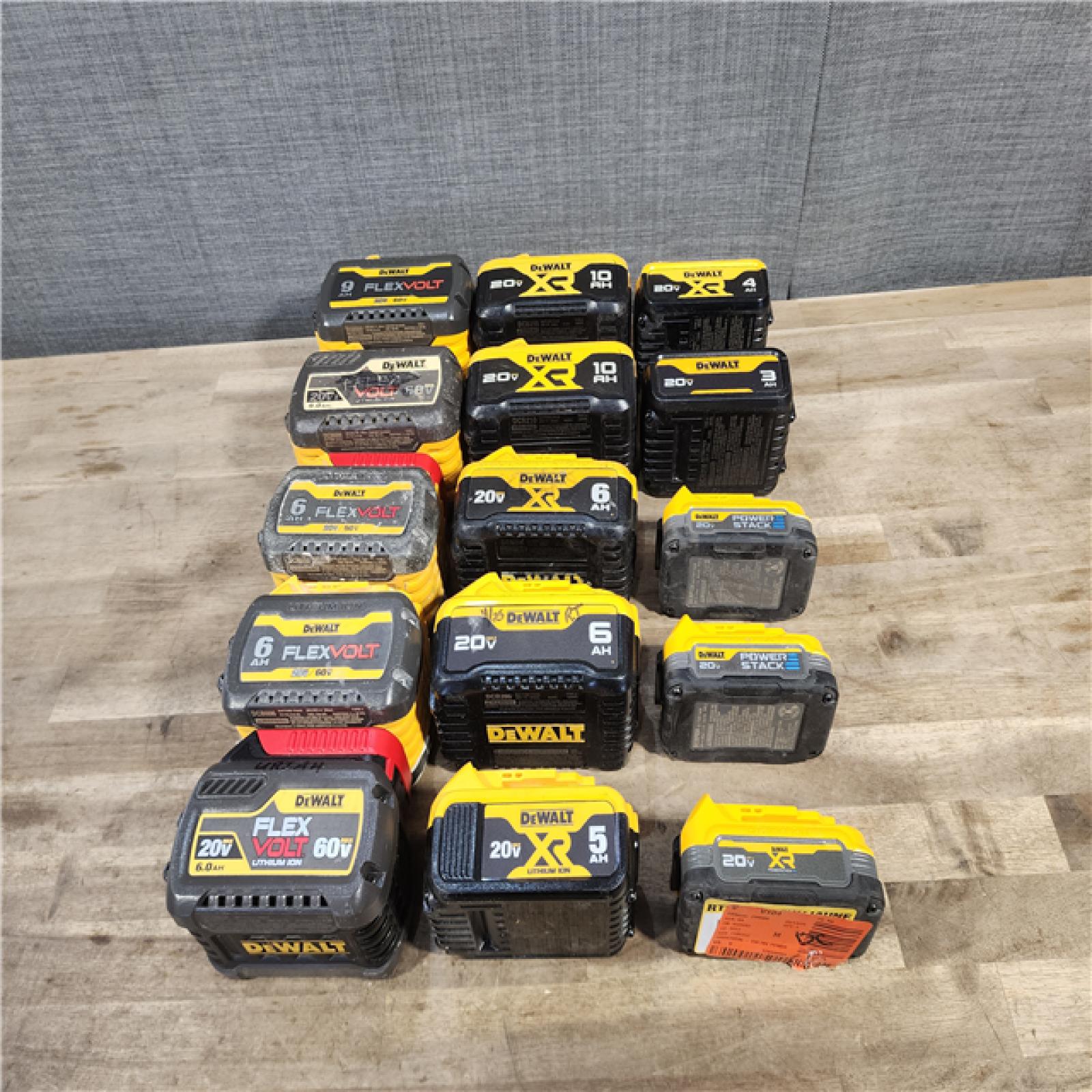 HOUSTON LOCATION - AS-IS DEWALT BATTERY PACK QTY - 15