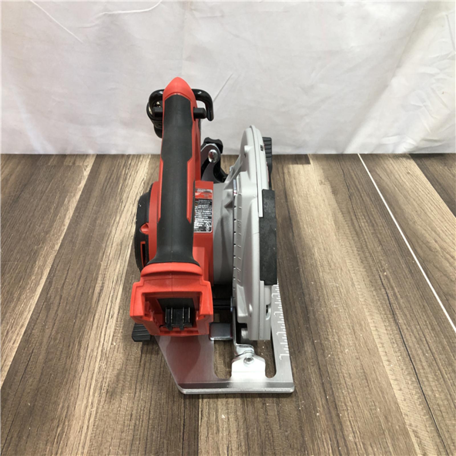 AS-IS Milwaukee 18V Lithium-Ion Brushless Cordless 7-1/4 in. Circular Saw (Tool-Only)