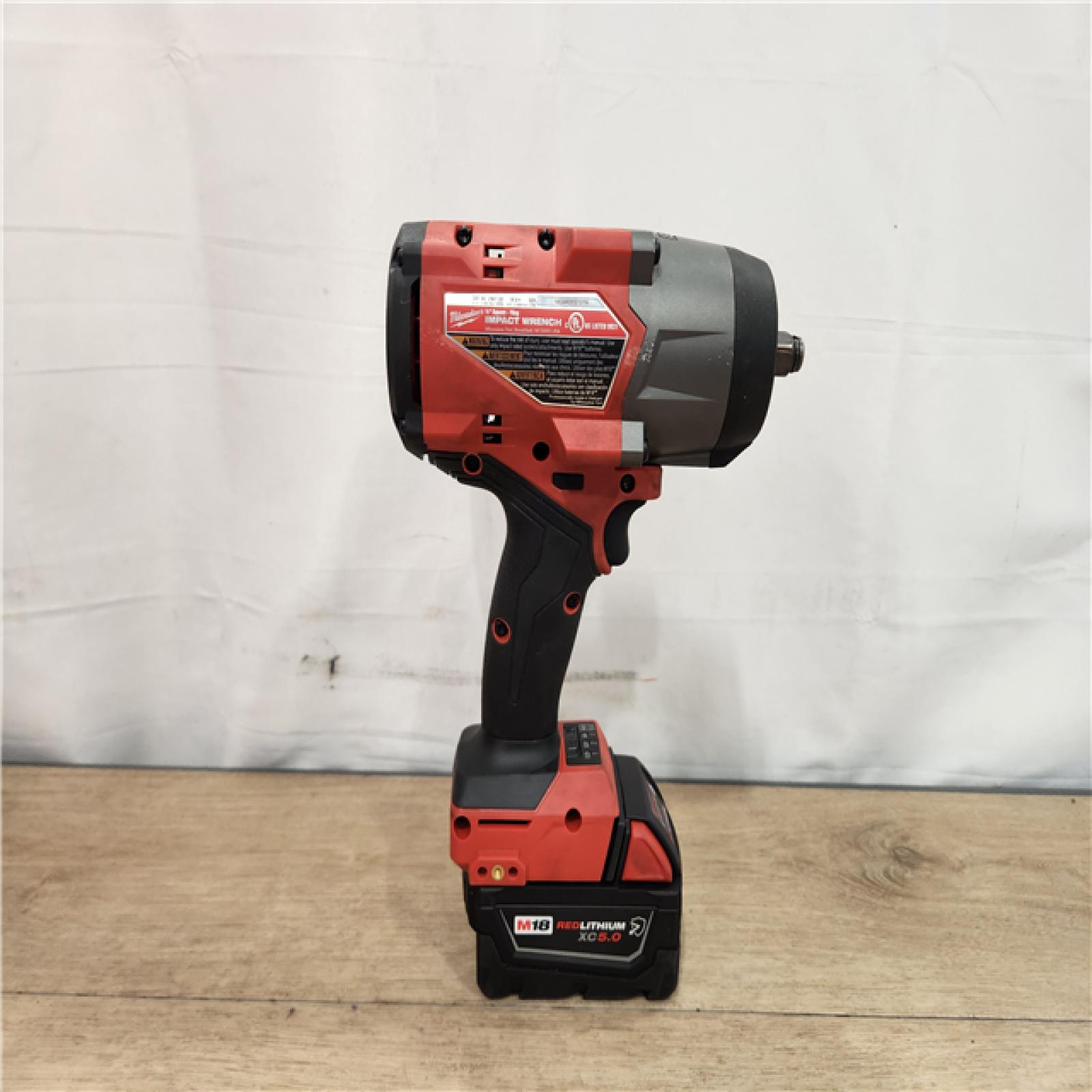 Milwaukee FUEL 18V Lithium-Ion Brushless Cordless 1/2 in. Impact Wrench w/Friction Ring Kit