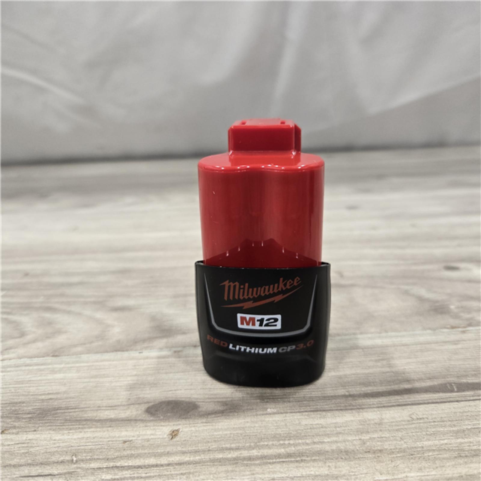 AS-IS Men's Black XL M12 12V Cordless TOUGHSHELL Red Heated Jacket Kit