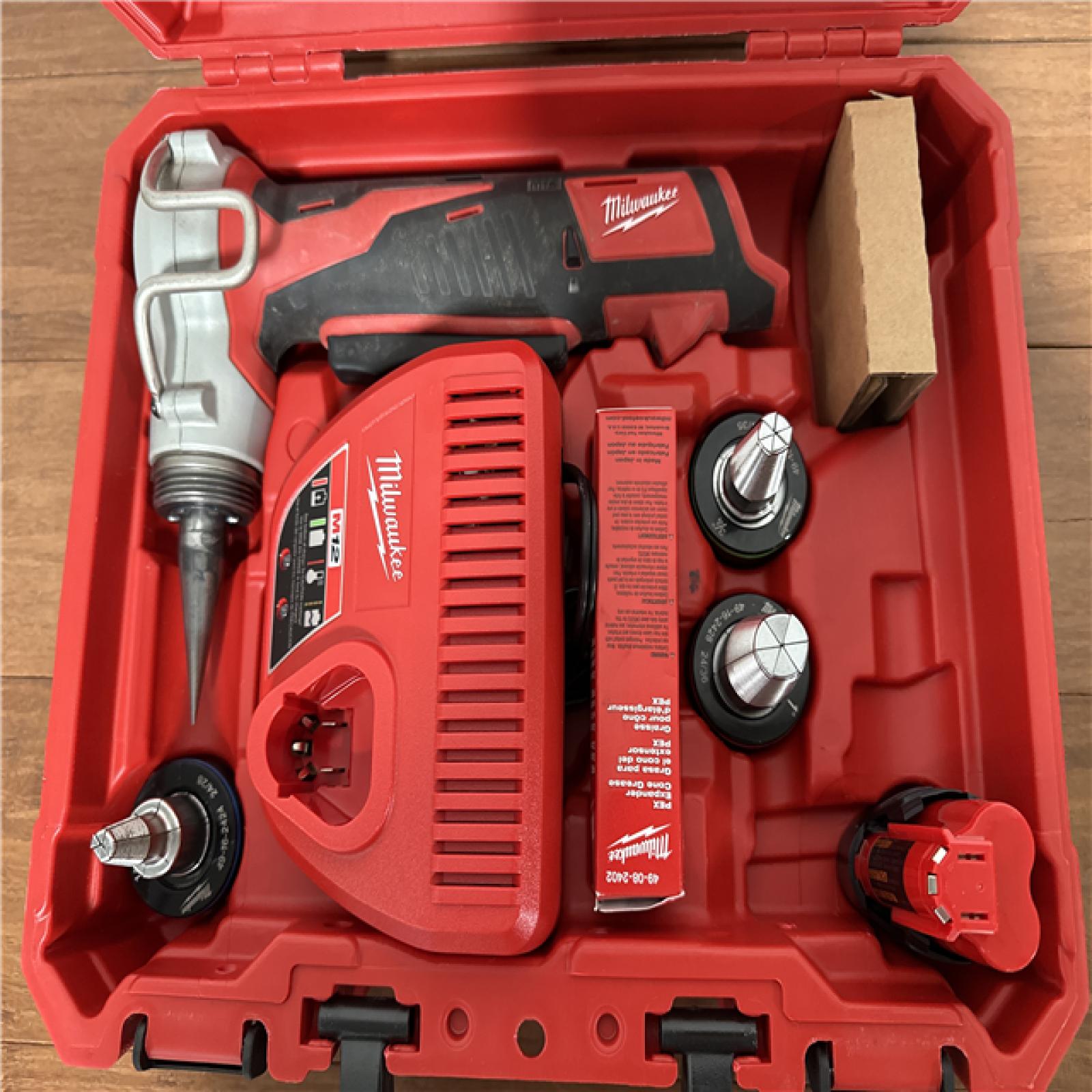 California AS-IS Milwaukee M12 Pex Expander Kit, includes (1) Battery, Charger & Hard Case